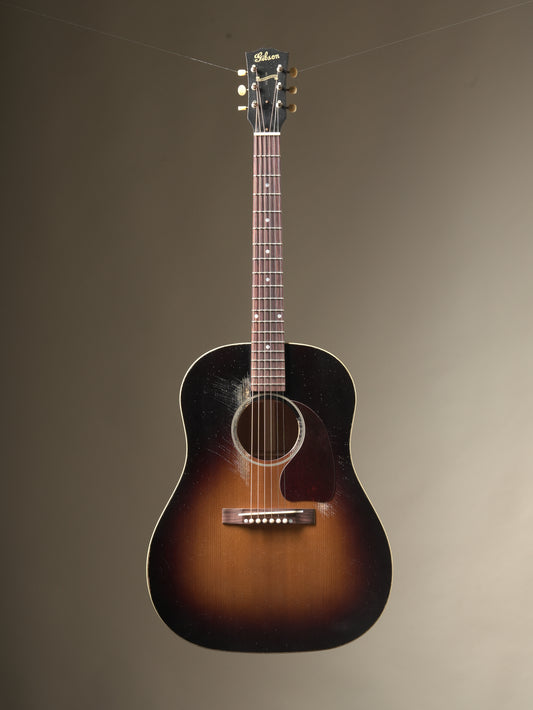 Gibson Custom Shop Historic 1942 Banner J45 Heavy Aged acoustic guitar - Vintage Sunburst, incl. OHSC