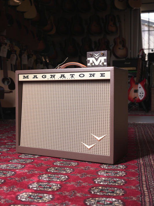 Magnatone Panoramic Stereo 12w + 12w 2x10" Tube Guitar Amp Combo - Traditional Brown
