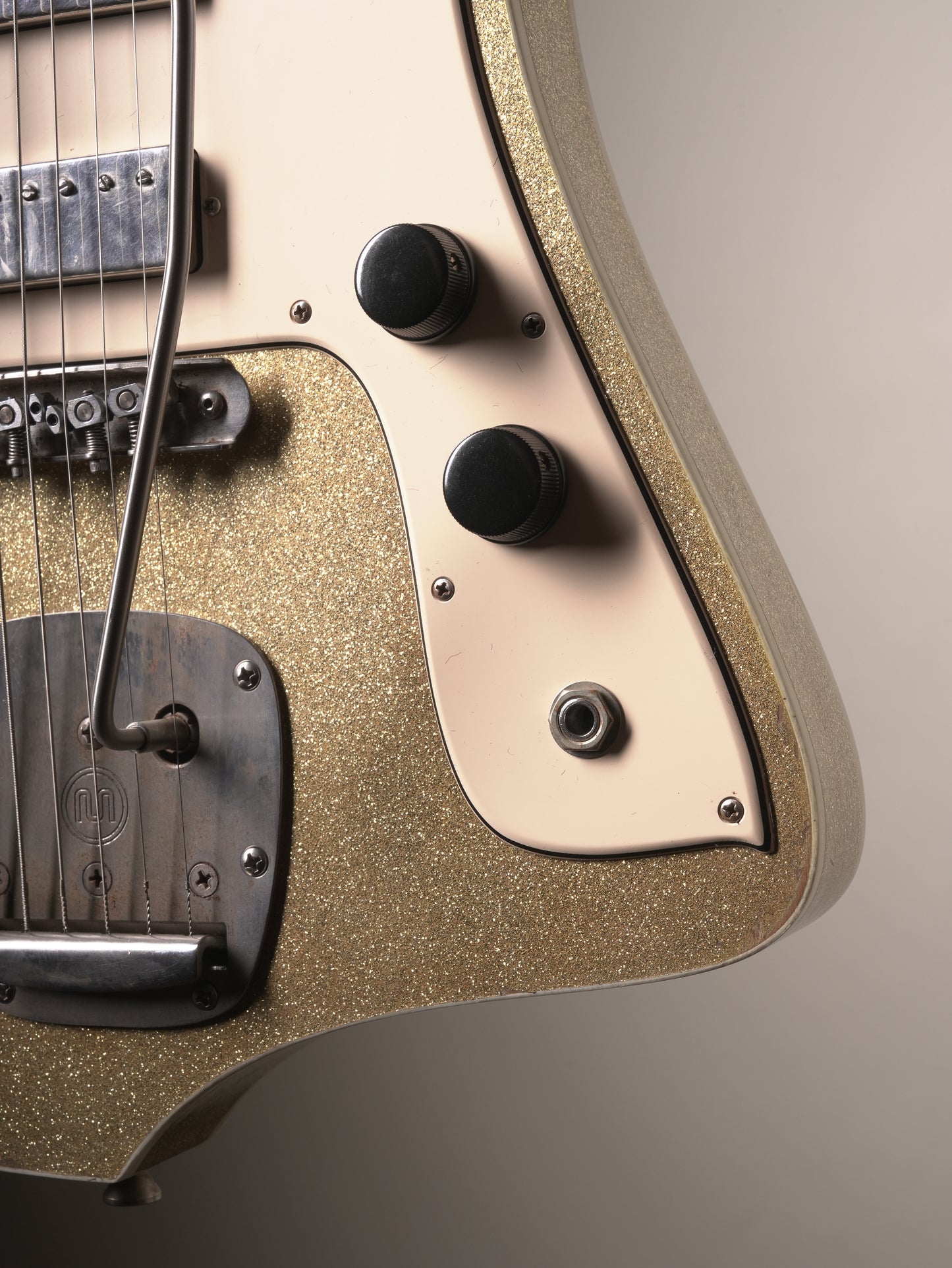 Castedosa "El Halcón" Baritone Electric Guitar - Gold Sparkle, w/OHSC