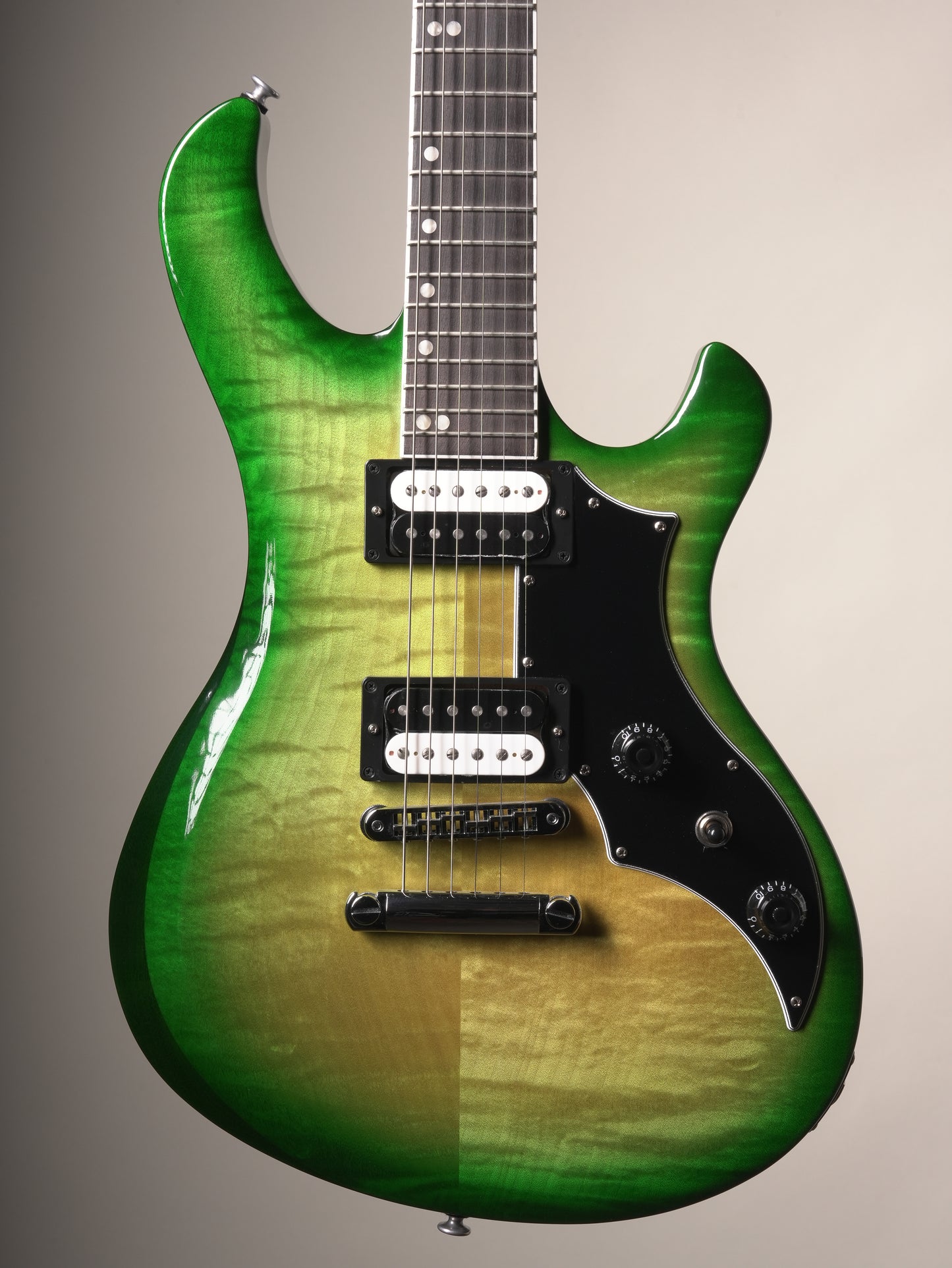 Gibson Victory Figured Top Electric Guitar - Iguana Burst, w/ OHSC