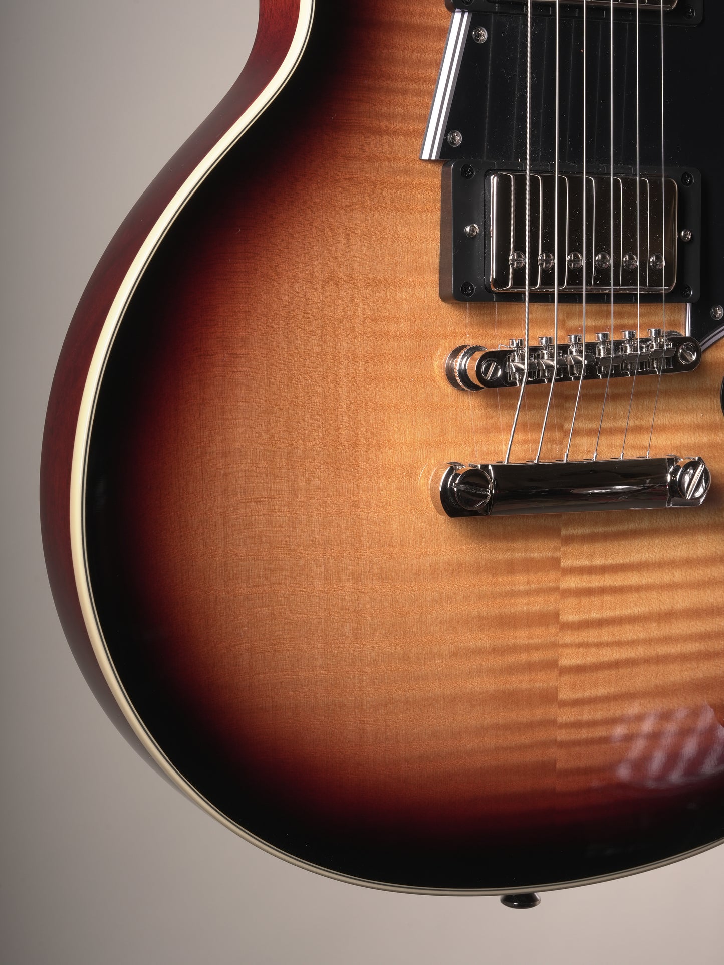 Epiphone Les Paul Special Double Cutaway Figured Top Electric Guitar - Bourbon Burst w/ Gigbag