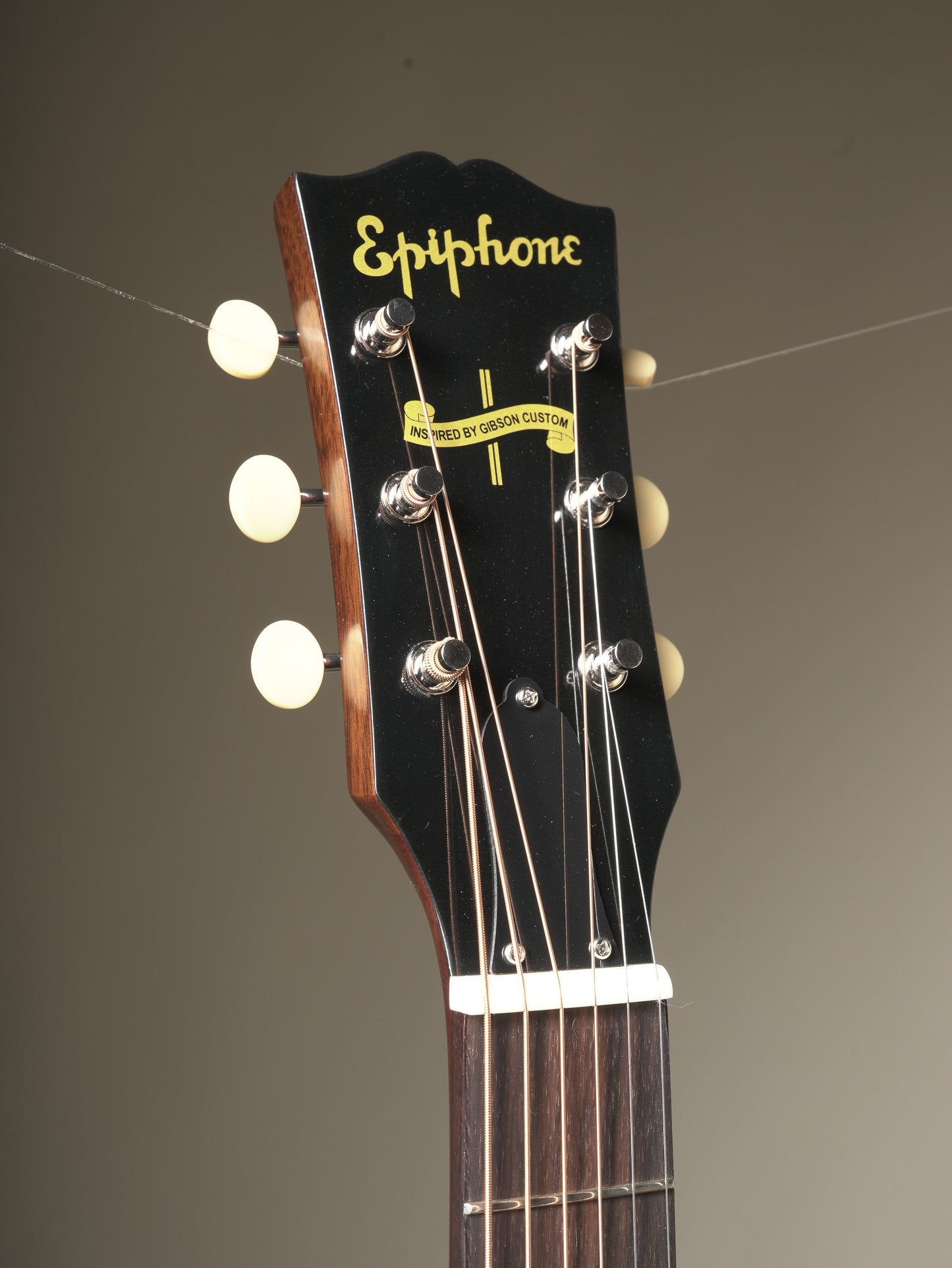 Epiphone "Inspired by Gibson Custom" 1942 Banner J-45 acoustic electric guitar - Sunburst, incl. OHSC