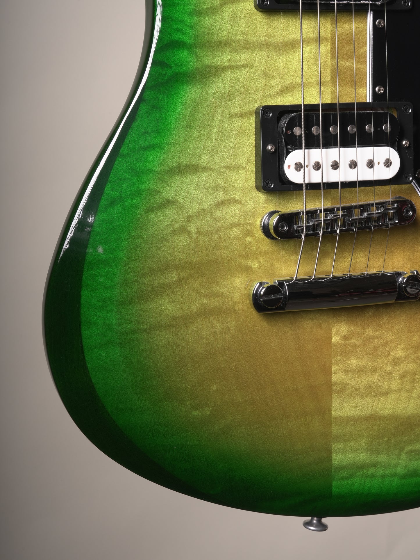 Gibson Victory Figured Top Electric Guitar - Iguana Burst, w/ OHSC