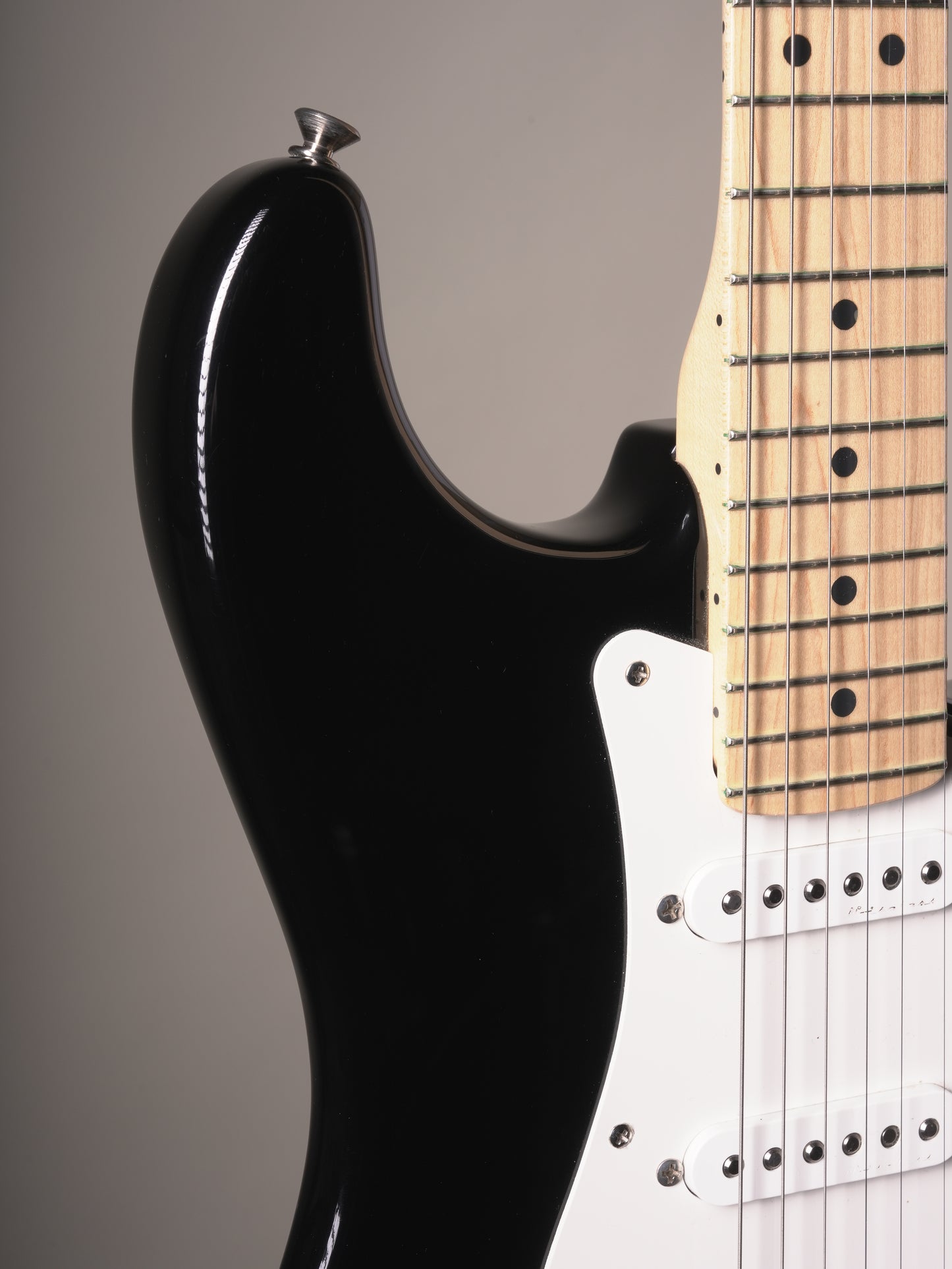 Fender (2006) Eric Clapton "Blackie" Stratocaster Electric Guitar - Black w. HSC