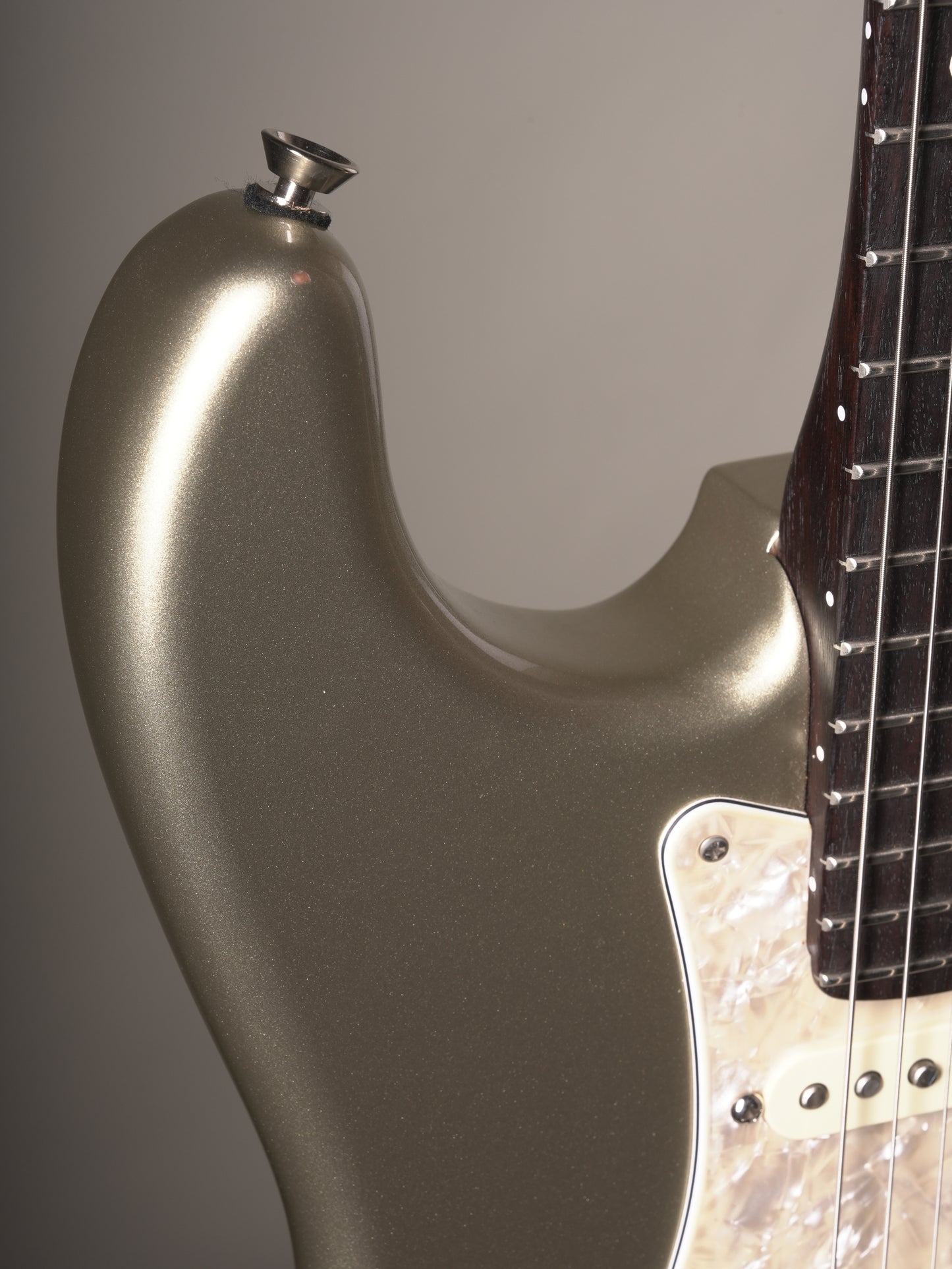 Fender (2018) American Professional Stratocaster Limited Edition Electric Guitar w/ Solid Rosewood Neck - Champagne, incl. OHSC
