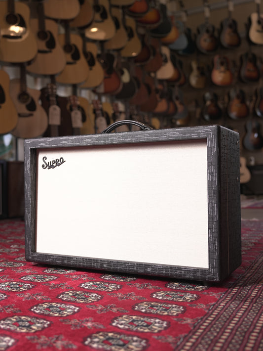 Supro Royale 35-50w 2x12" Tube Combo Guitar Amplifier - Black Scandia