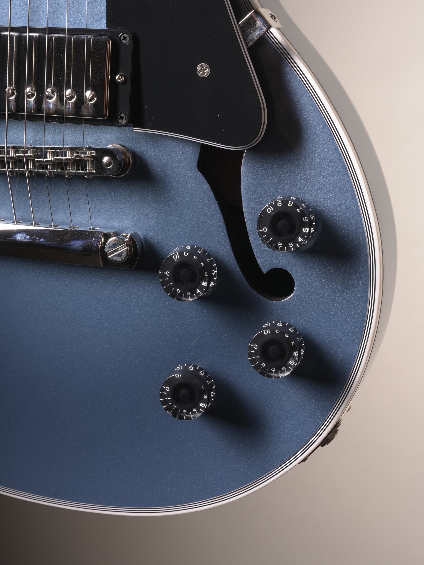 Gibson Custom Shop Les Paul Custom Chambered F Holes - Pelham Blue Gloss incl. OHSC
