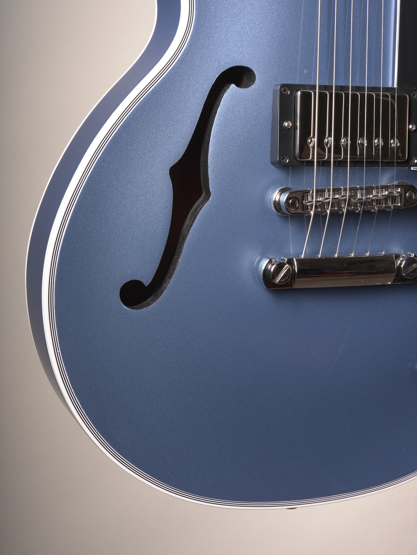 Gibson Custom Shop Les Paul Custom Chambered F Holes - Pelham Blue Gloss incl. OHSC