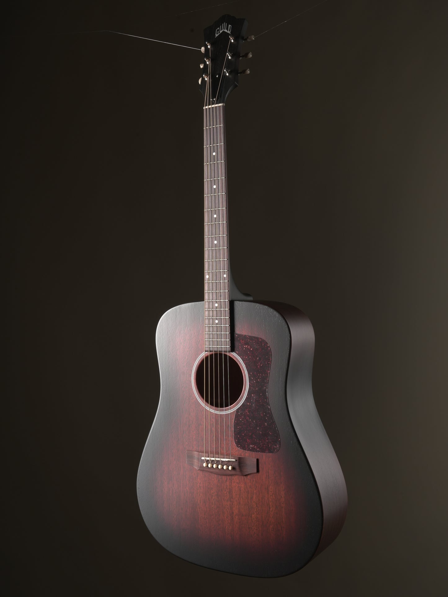 Guild D-20 Acoustic Guitar - Vintage Sunburst, incl. OHSC