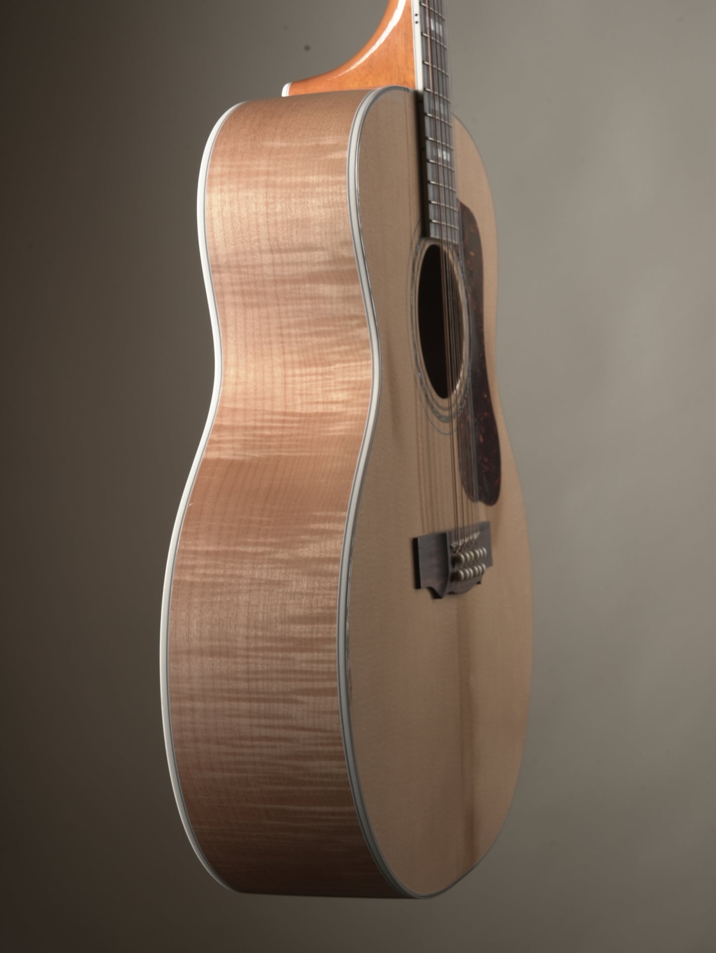 Guild F-512E Maple 12-String Acoustic Electric Guitar - Blonde, incl. OHSC
