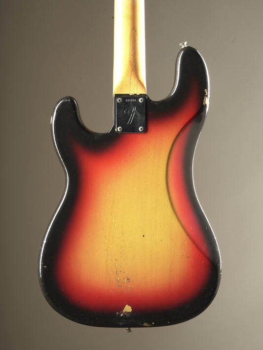 Fender (1966) Precision Bass - Three-tone sunburst, incl. HSC.