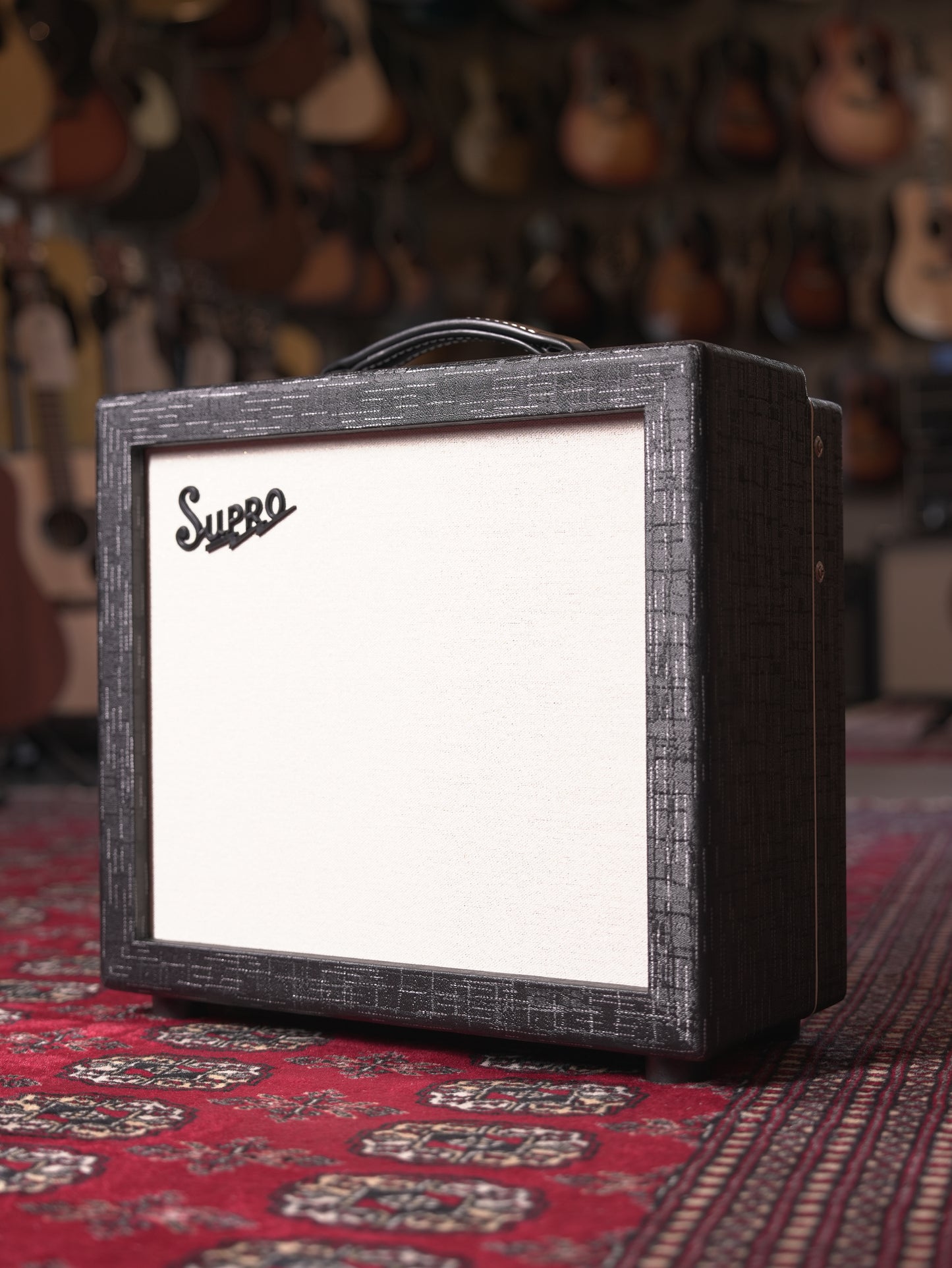 Supro Amulet 15w 1x12" Tube Guitar Amp Combo - Black Scandia