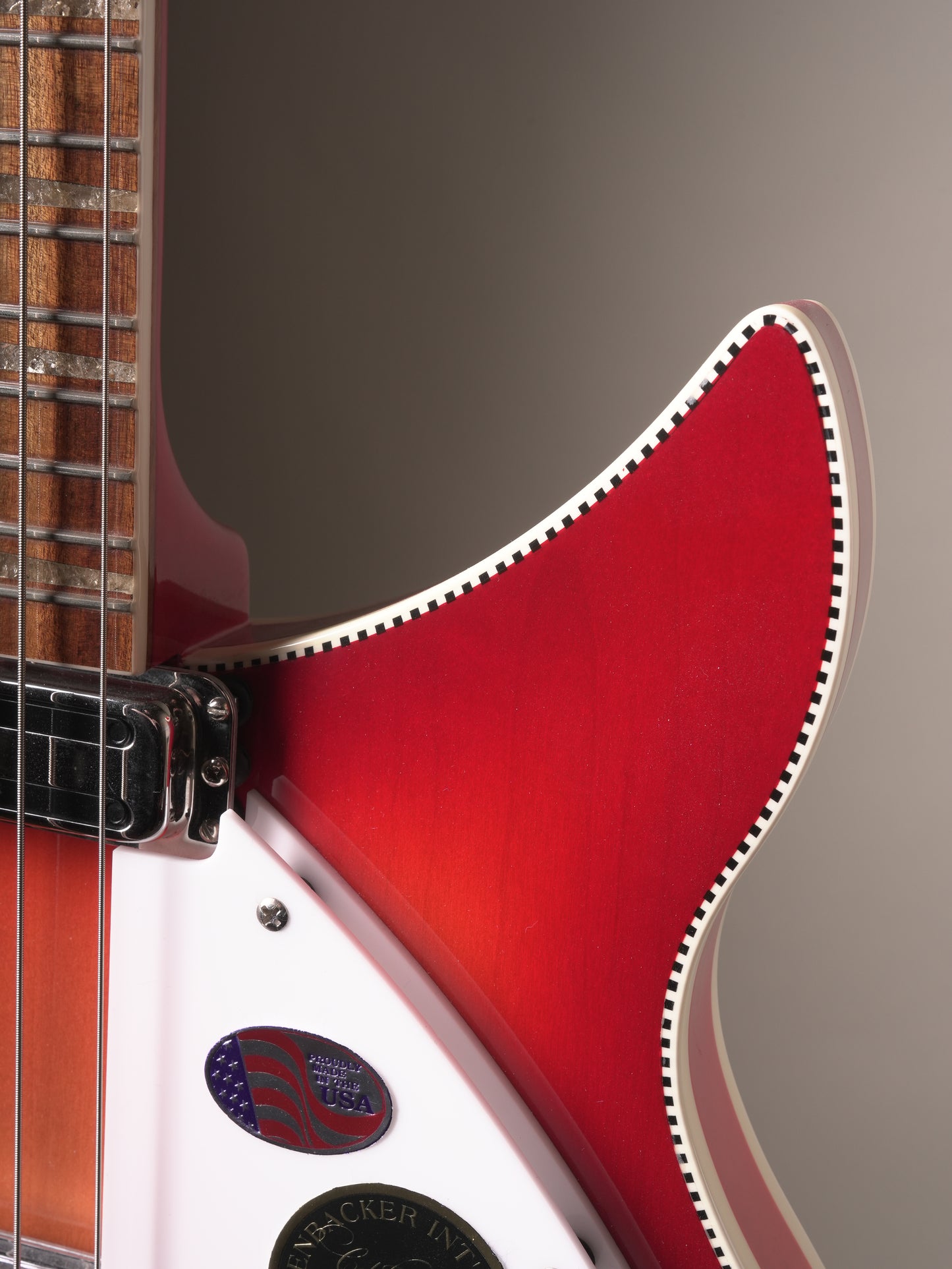 Rickenbacker (2021) 4005xc Semi-Hollow Bass - Amber fireglo, incl. OHSC