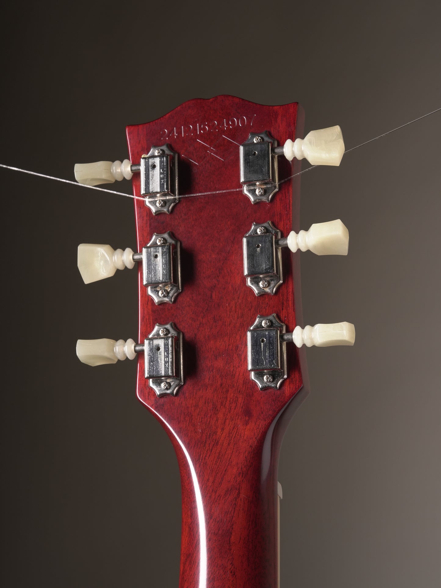 Epiphone (2025) "Inspired by Gibson Custom Shop" 1964 SG Standard Maestro Vibrola - Cherry, incl. OHSC