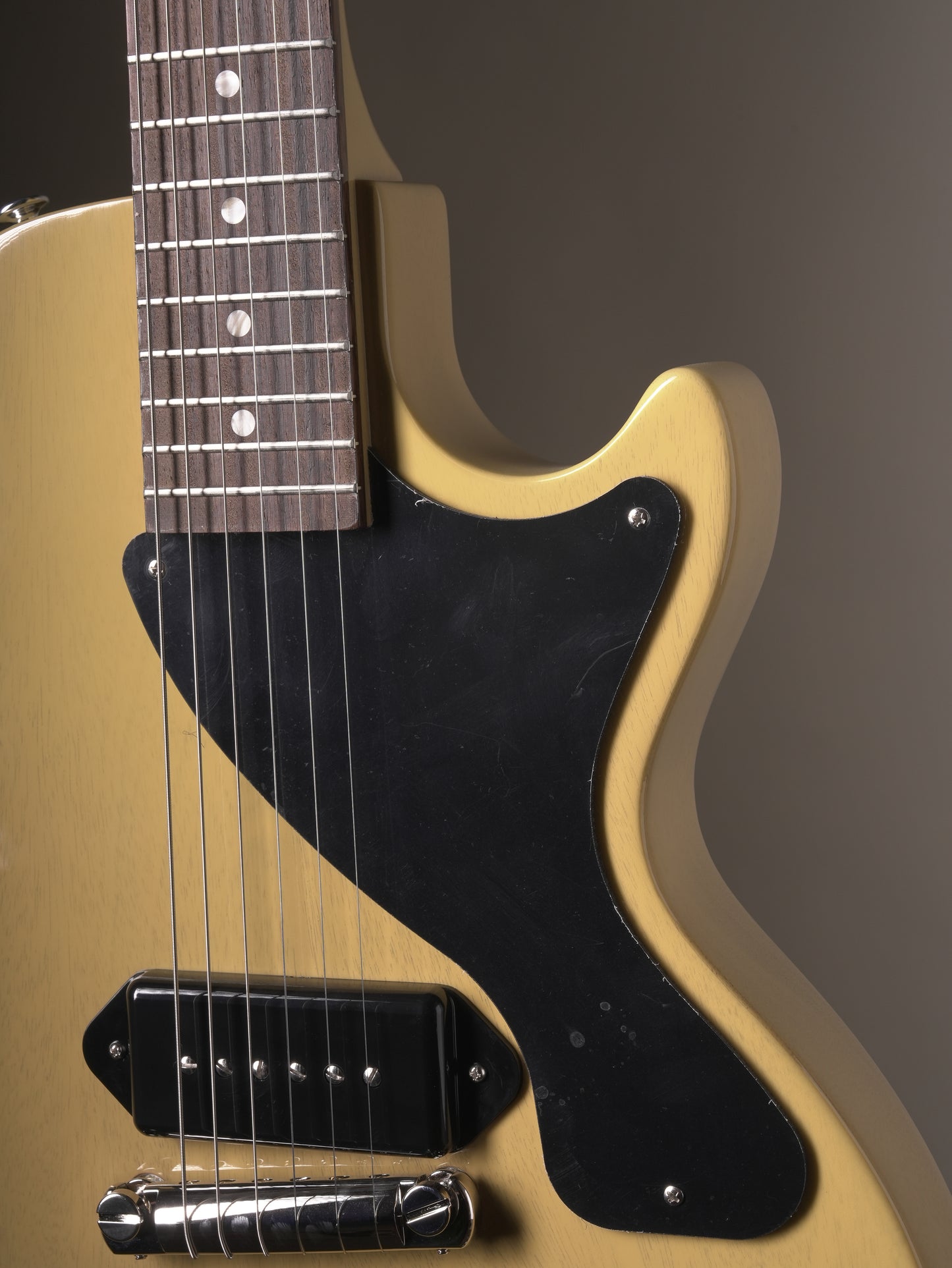 Gibson Les Paul Junior Electric Guitar - TV Yellow w. OHSC