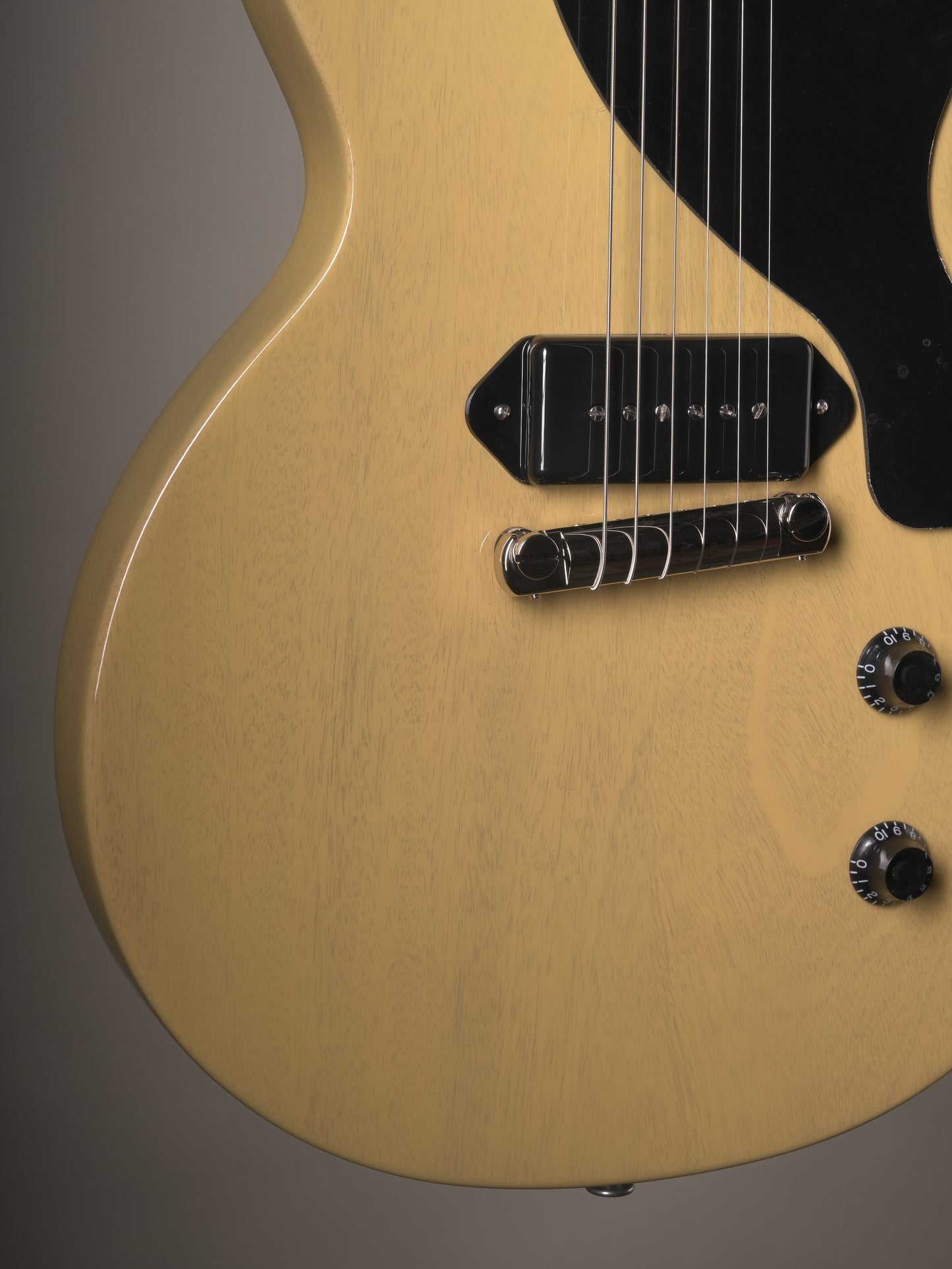 Gibson Les Paul Junior Electric Guitar - TV Yellow w. OHSC