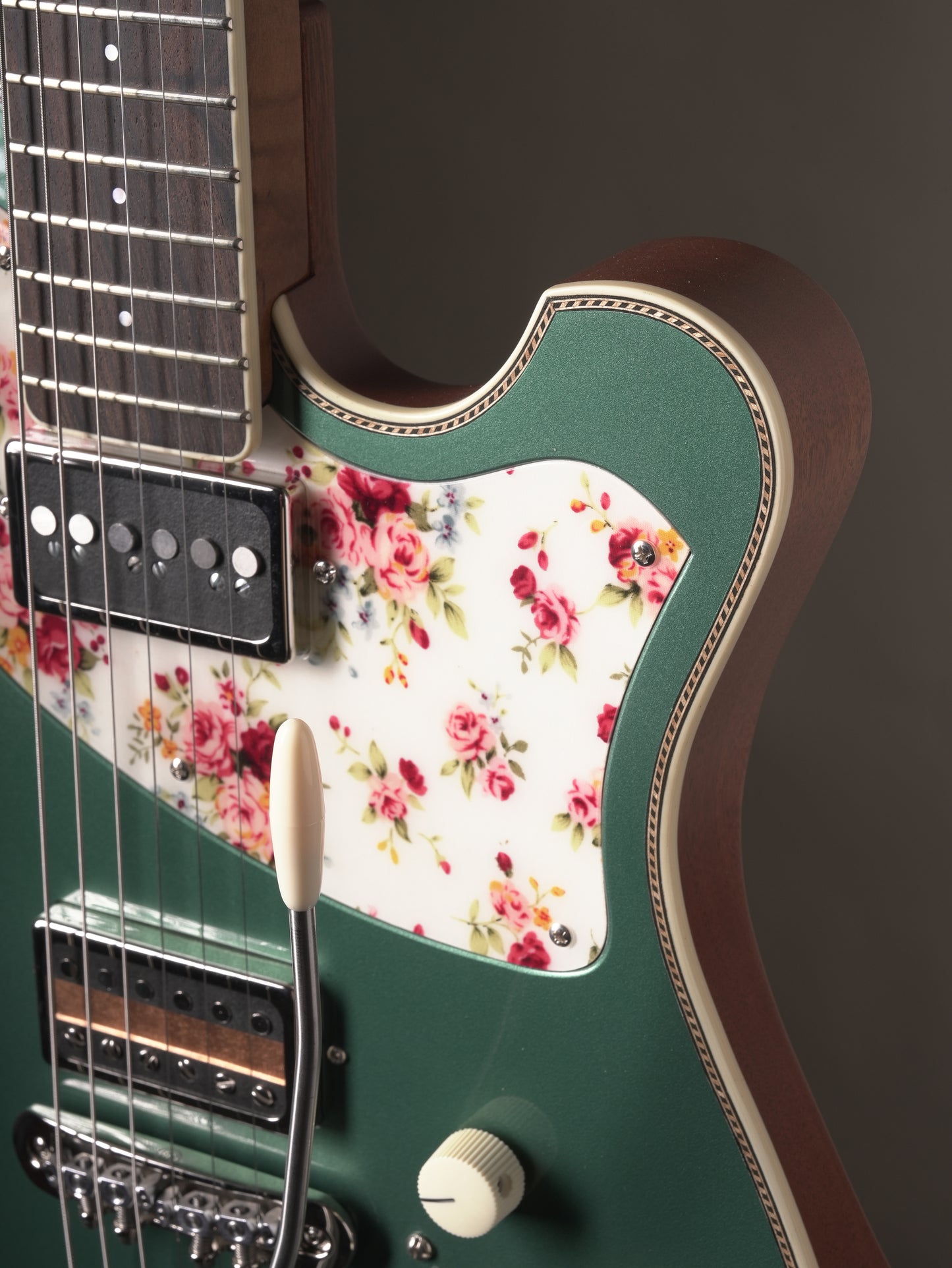 Bruce Guitars Ellary Deluxe - Sherwood Green w. OHSC