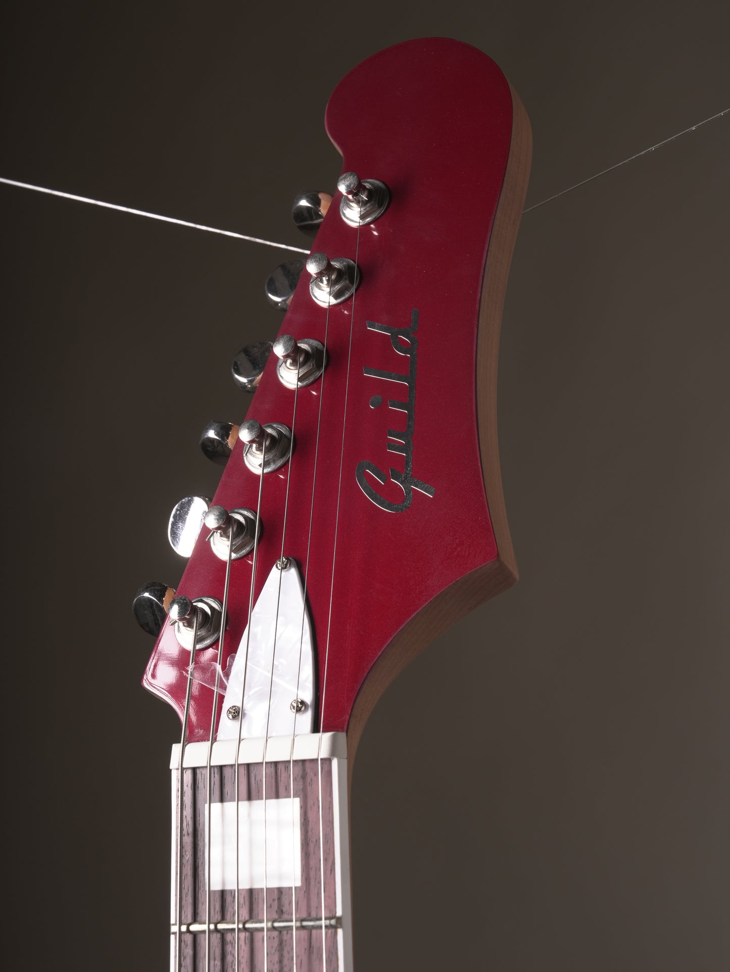 Guild Surfliner Deluxe Electric Guitar - Scarlet Red Metallic