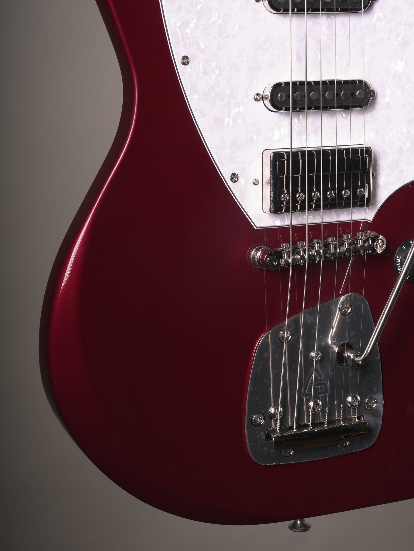 Guild Surfliner Deluxe Electric Guitar - Scarlet Red Metallic