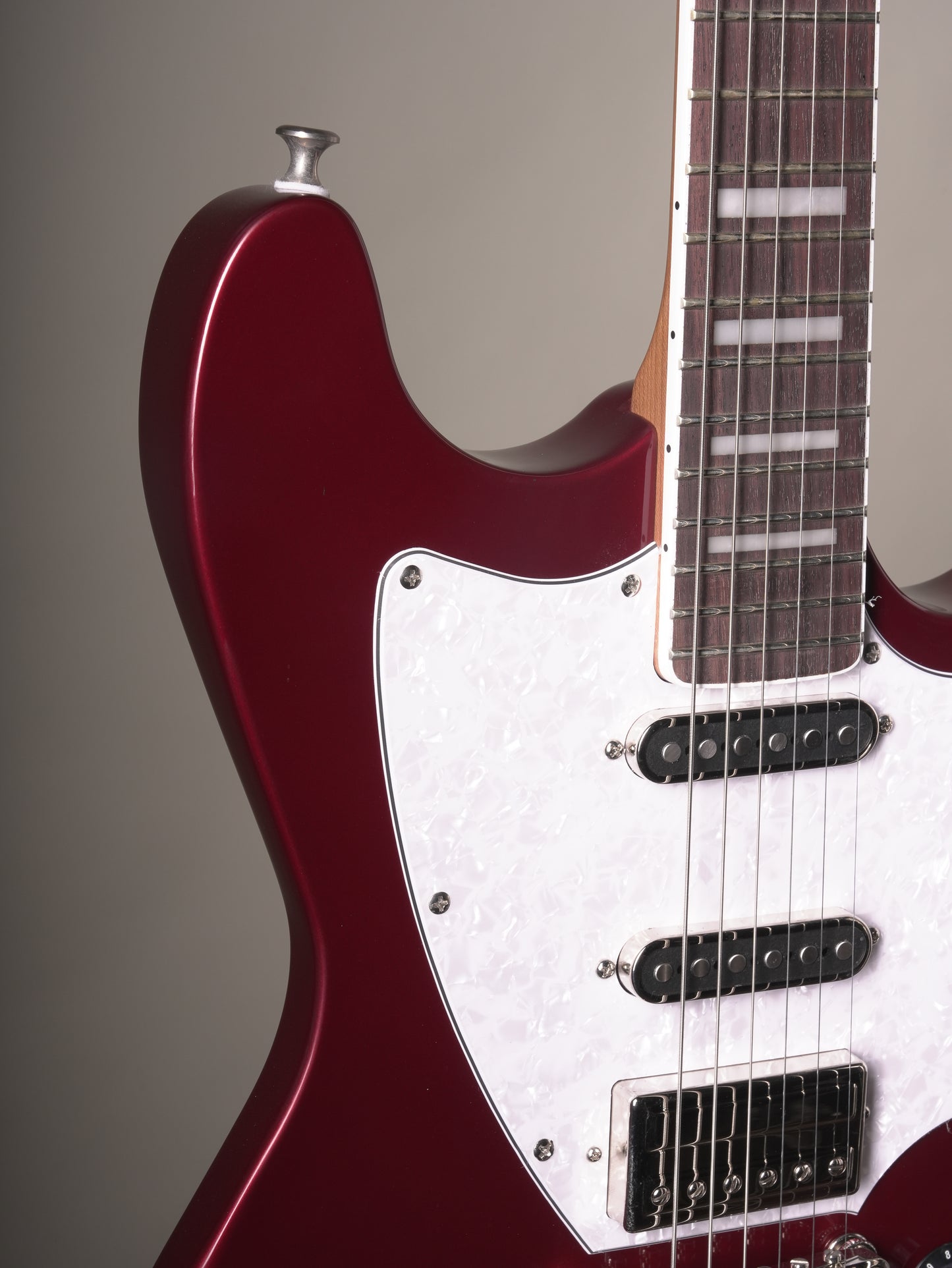 Guild Surfliner Deluxe Electric Guitar - Scarlet Red Metallic