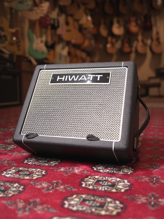 Hiwatt Leeds GO40 Acoustic Guitar & Microphone 20w Combo Amplifier - Black Tolex