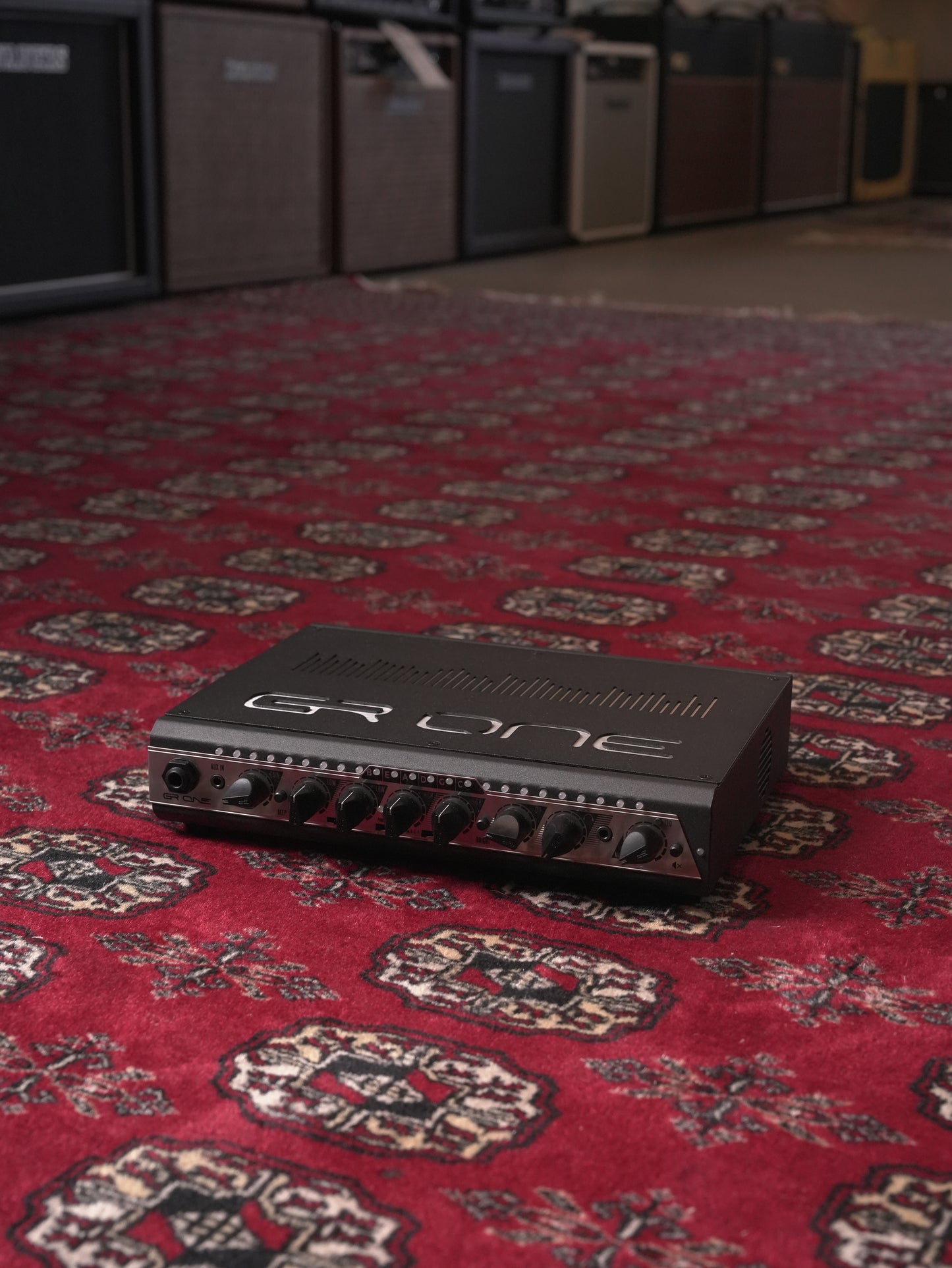 GR Bass One 800w Bass Amp Head - Black