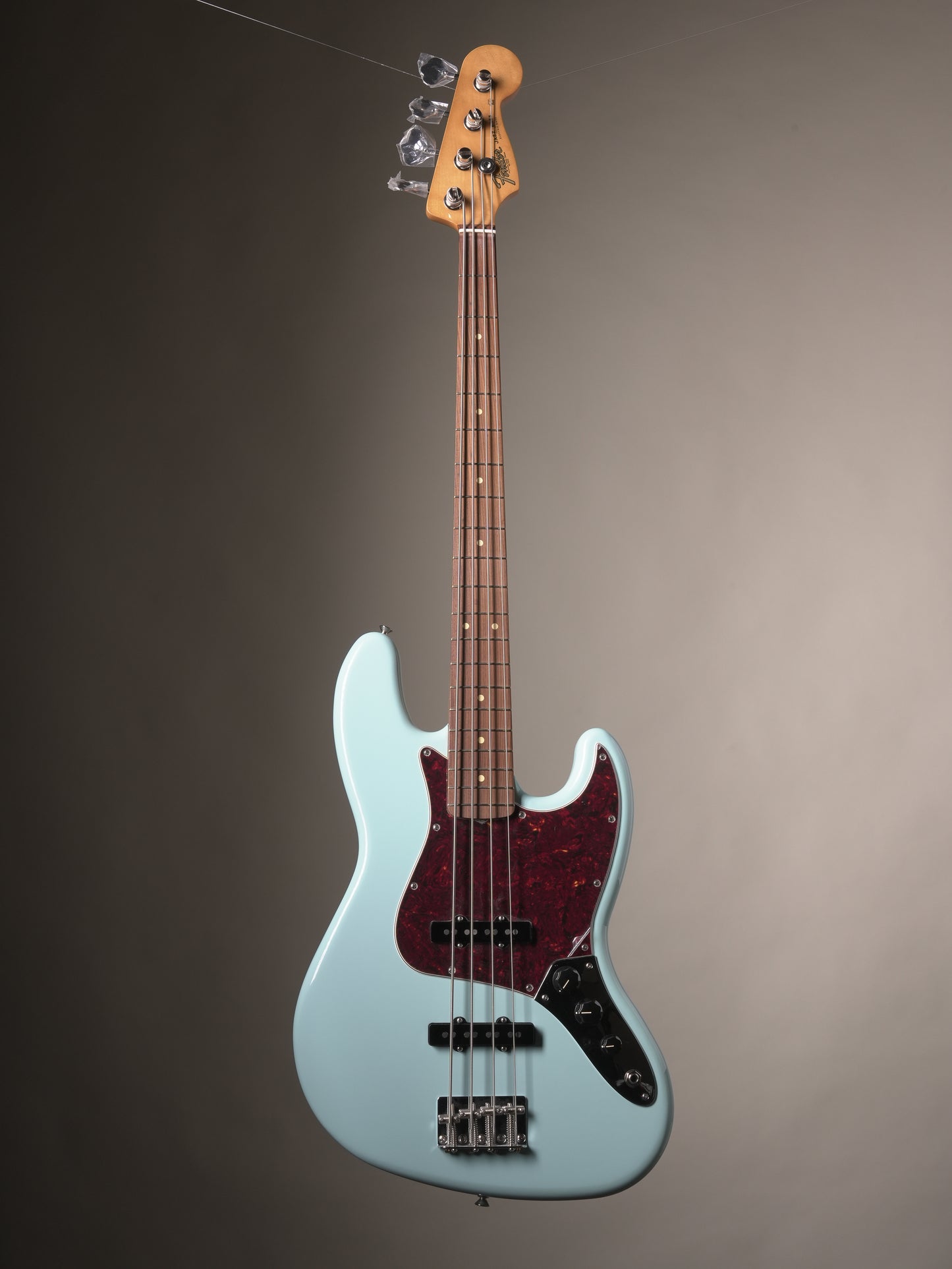 Fender Vintera 60s Jazz Bass - Daphne Blue w/ gigbag