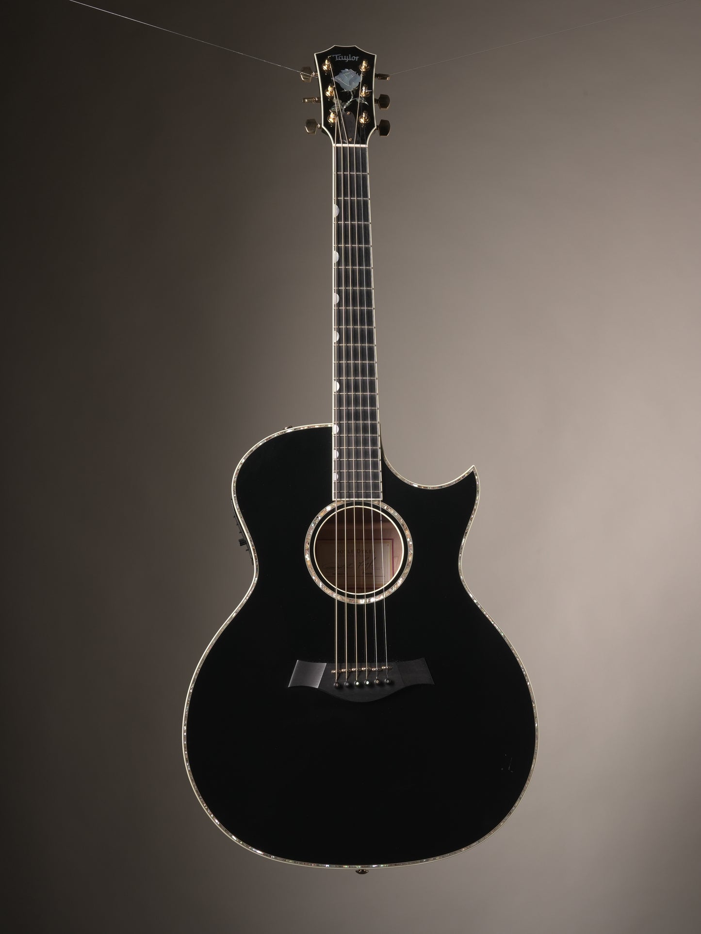 Taylor (2004) DDSM Doyle Dykes Signature Acoustic Guitar - Black, incl. OHSC