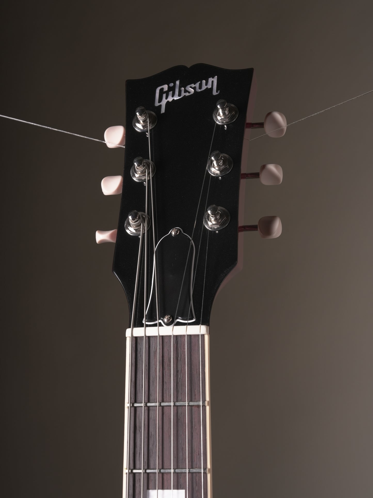 Gibson ES-330 Hollowbody Electric Guitar - Sixties Cherry, incl. OHSC