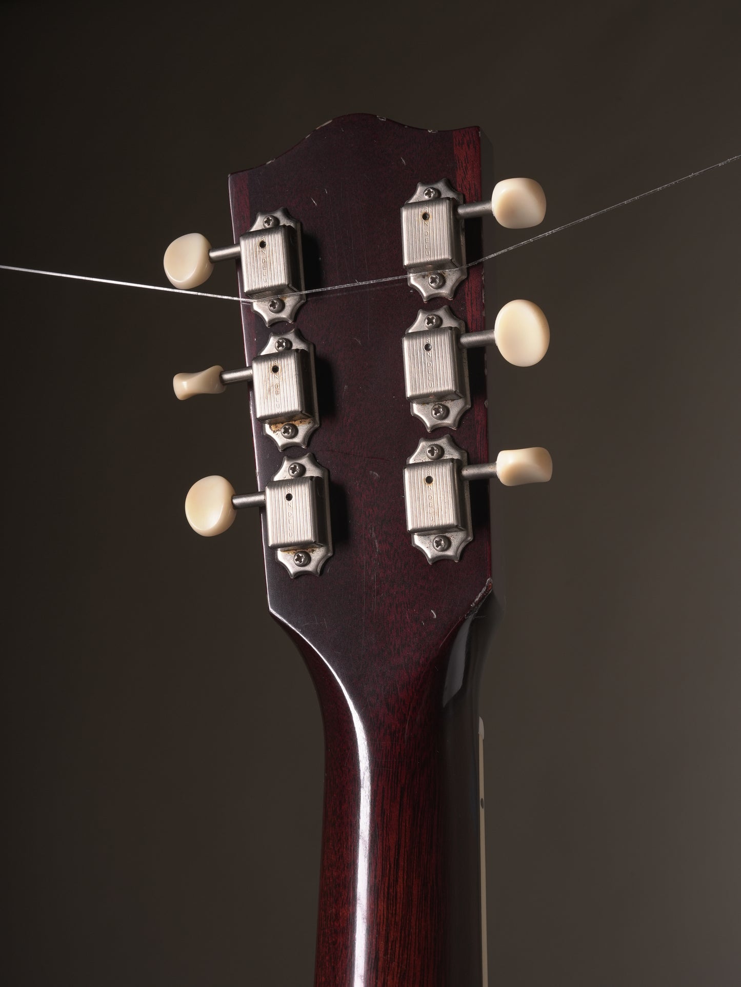 Creek Guitars CSJ 1959 Aged Acoustic Guitar - Sunburst, incl. OHSC