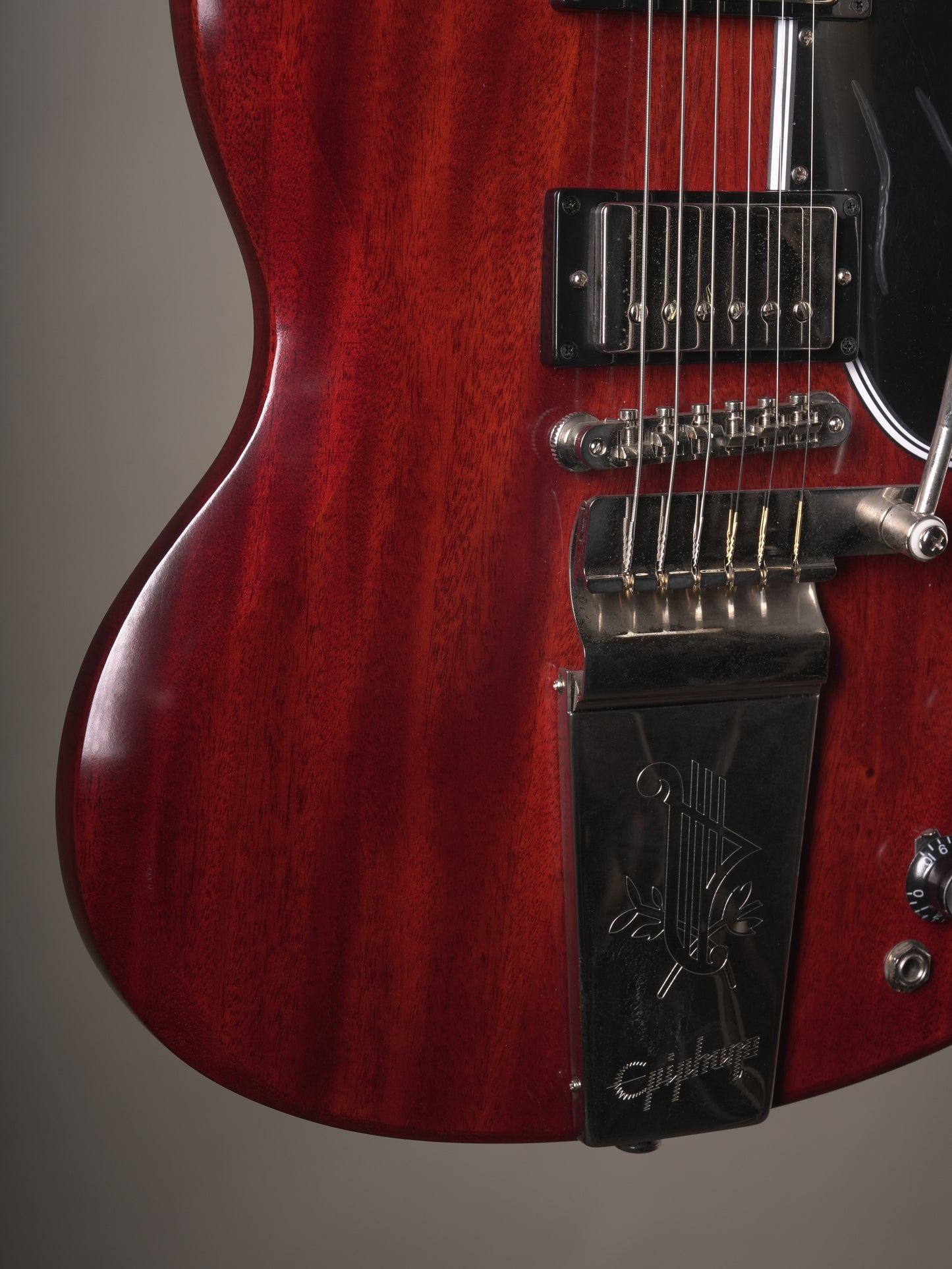 Epiphone (2025) "Inspired by Gibson Custom Shop" 1964 SG Standard Maestro Vibrola - Cherry, incl. OHSC