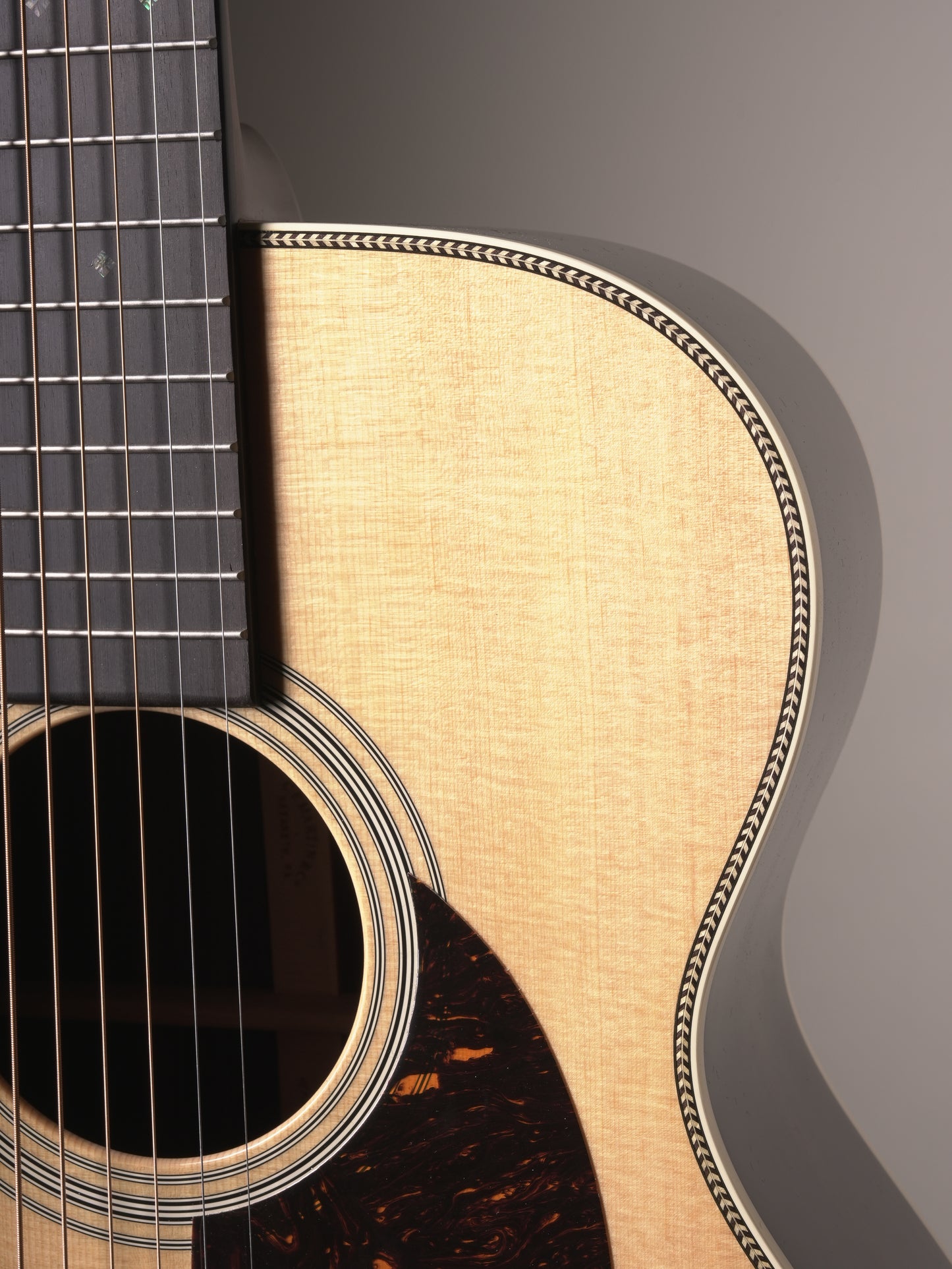 Martin OM-28 Acoustic Guitar - Natural, w/OHSC