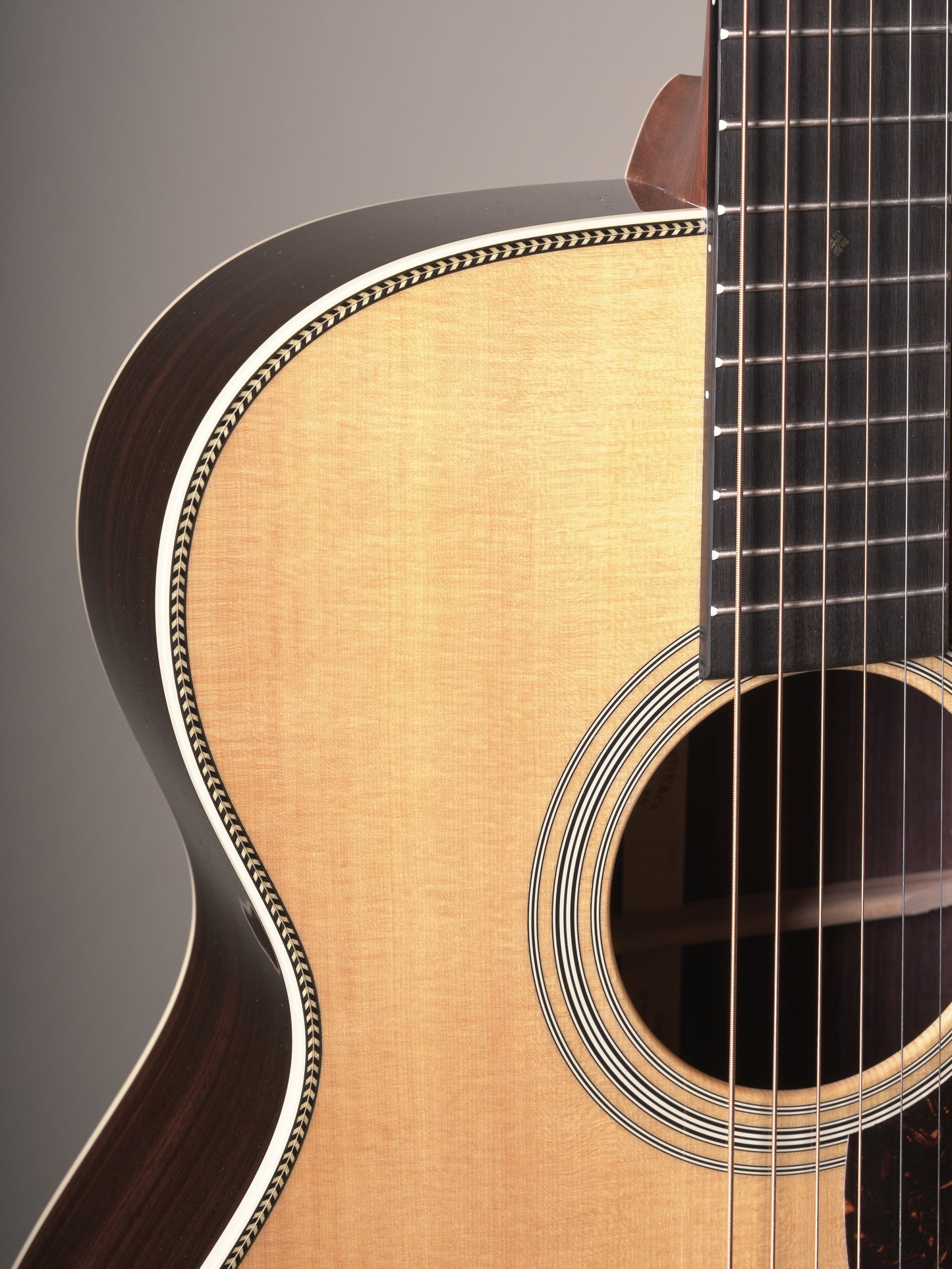 Martin OM-28 Acoustic Guitar - Natural, w/OHSC