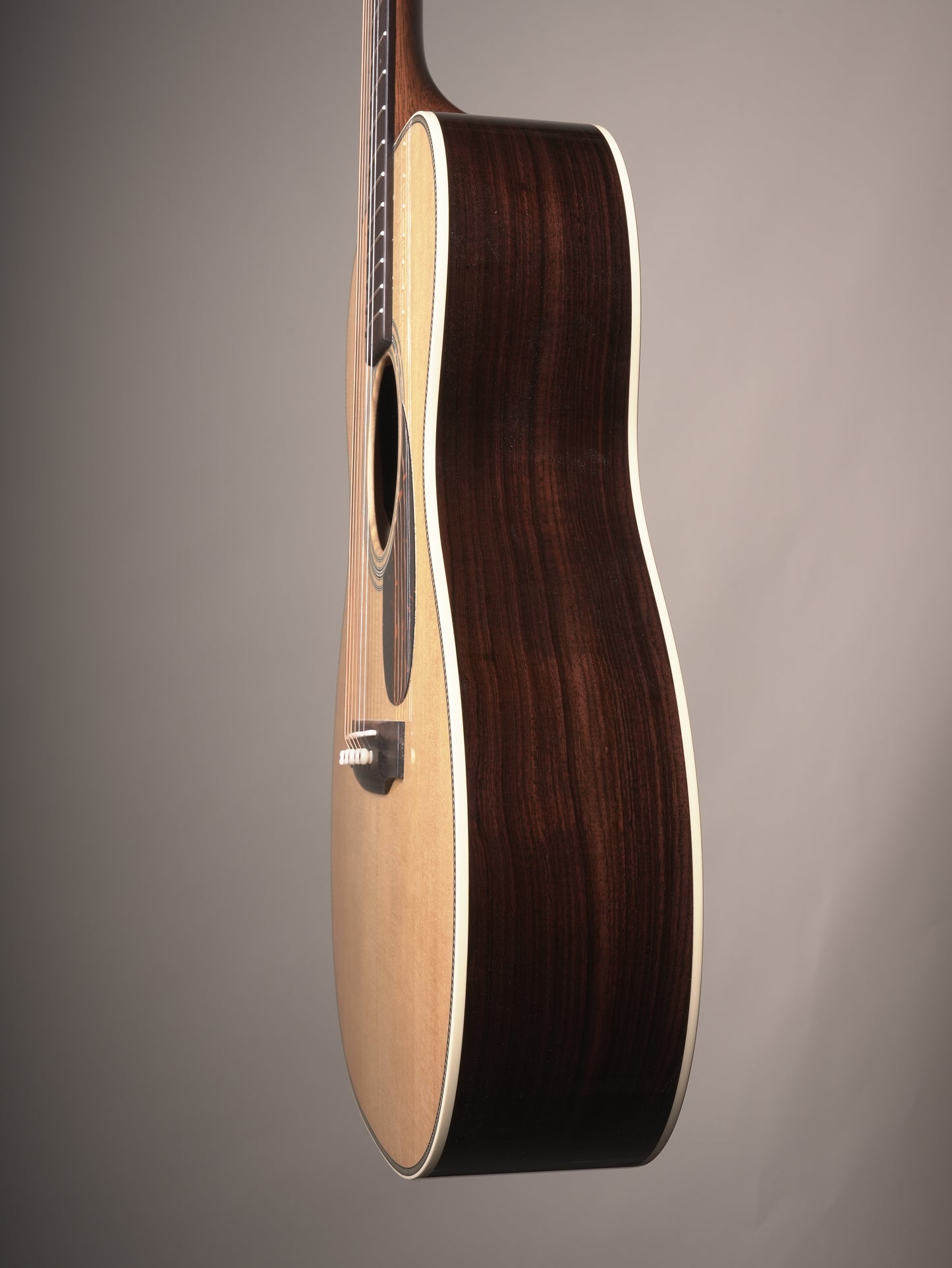 Martin OM-28 Acoustic Guitar - Natural, w/OHSC