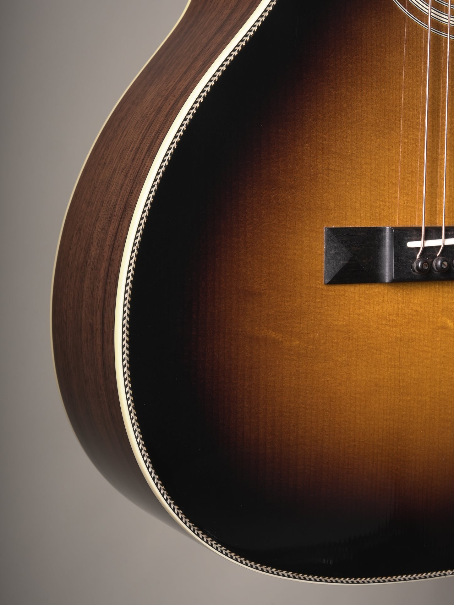 Eastman (2024) E20-00-TC-SB Acoustic Guitar - Antique Sunburst, w/OHSC