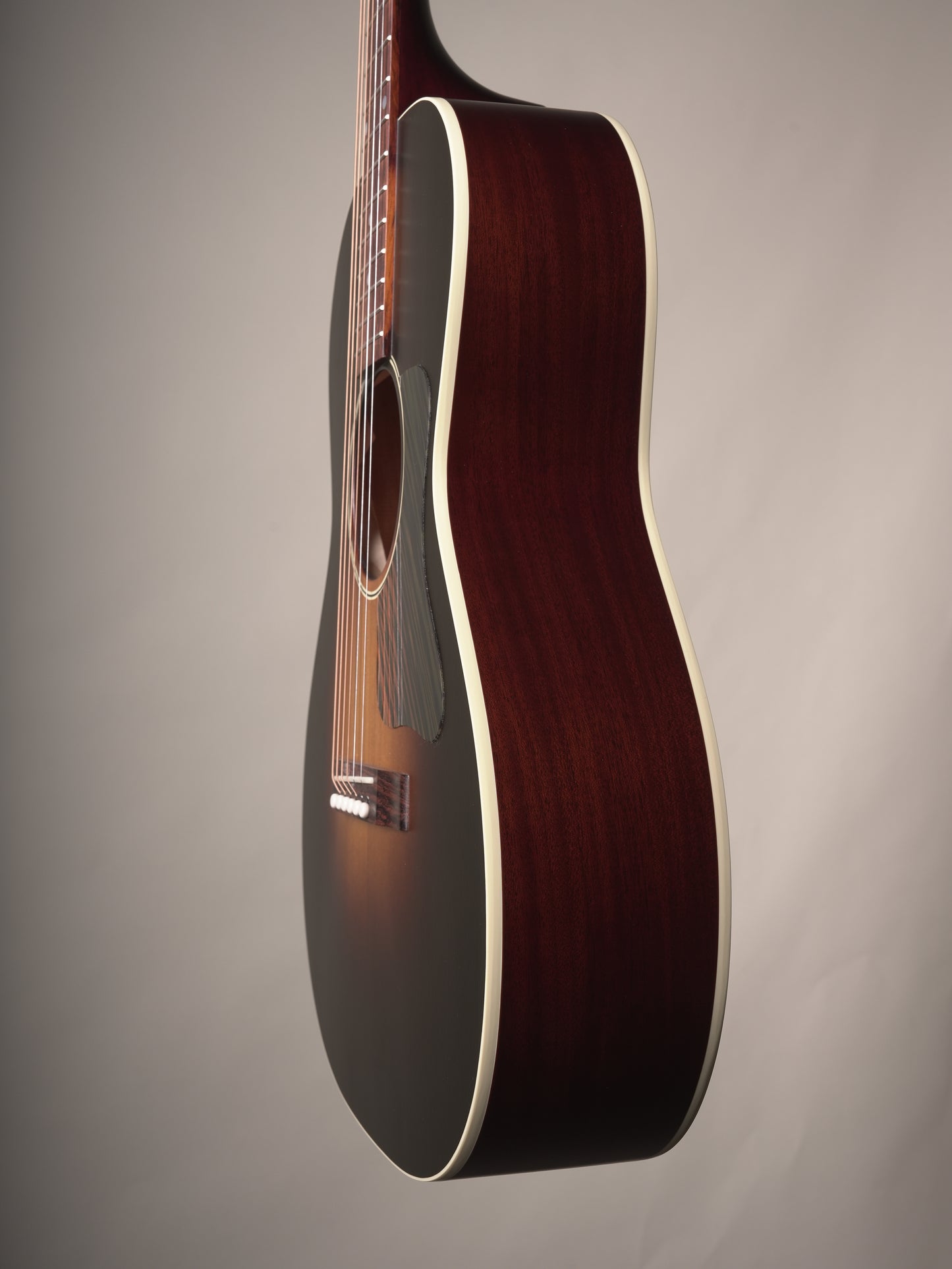 Gibson L-00 Century 12-Fret Acoustic Guitar - Vintage Sunburst, w. OHSC