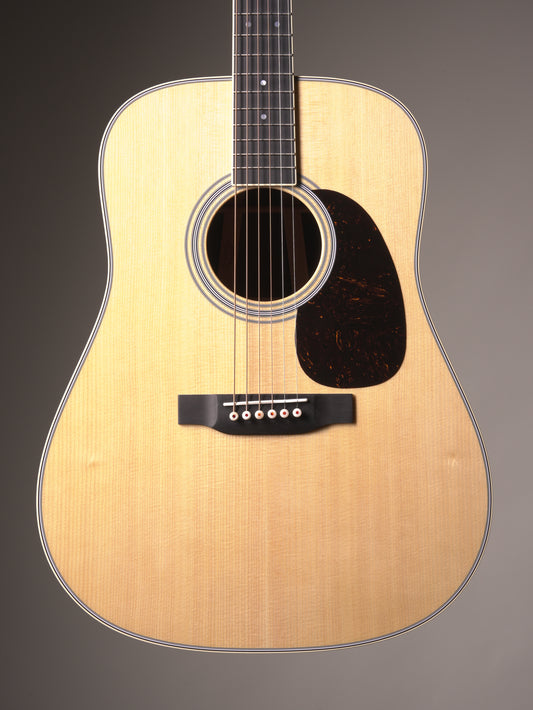 Martin D-35 Acoustic Guitar - Natural, w/OHSC