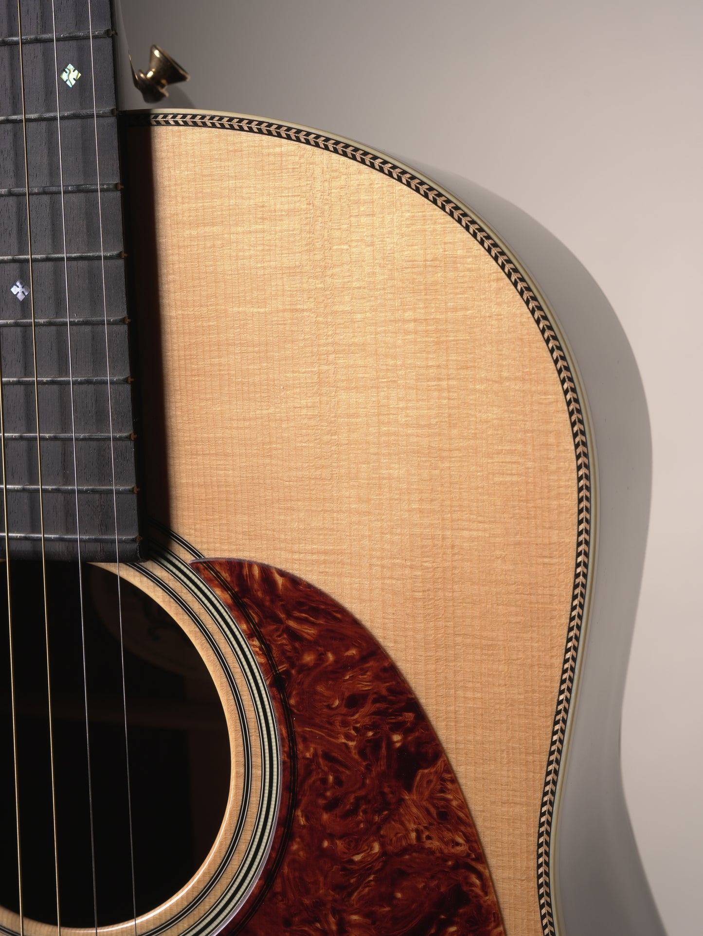 Preston Thompson 12-fret Slope Shoulder Dreadnought Acoustic Guitar w. OHSC