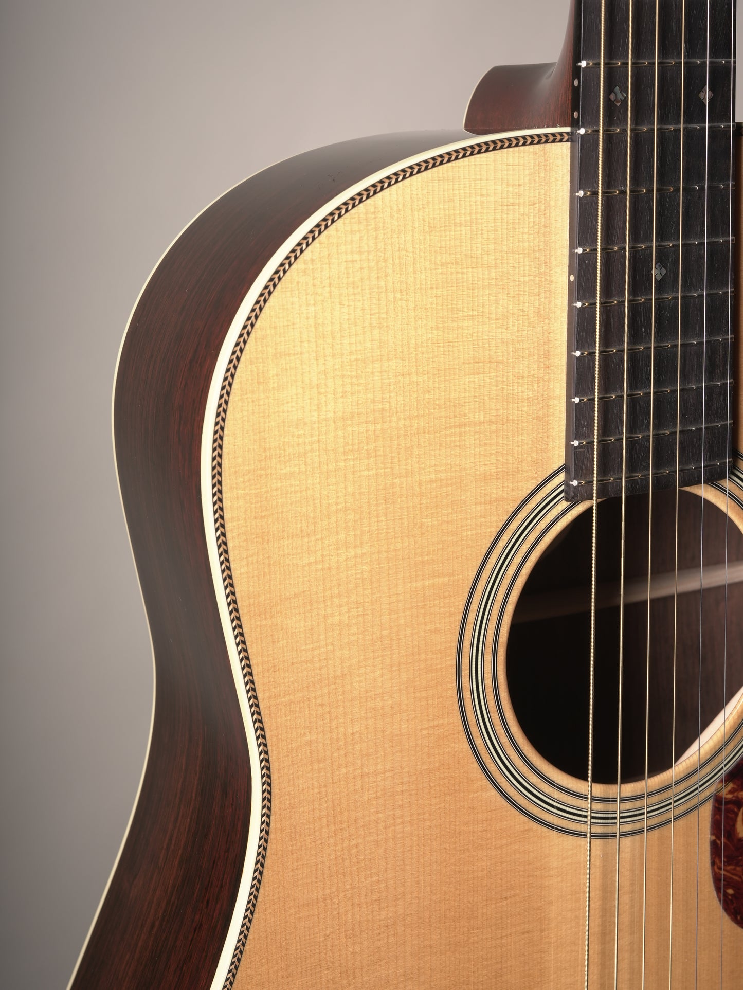 Preston Thompson 12-fret Slope Shoulder Dreadnought Acoustic Guitar w. OHSC