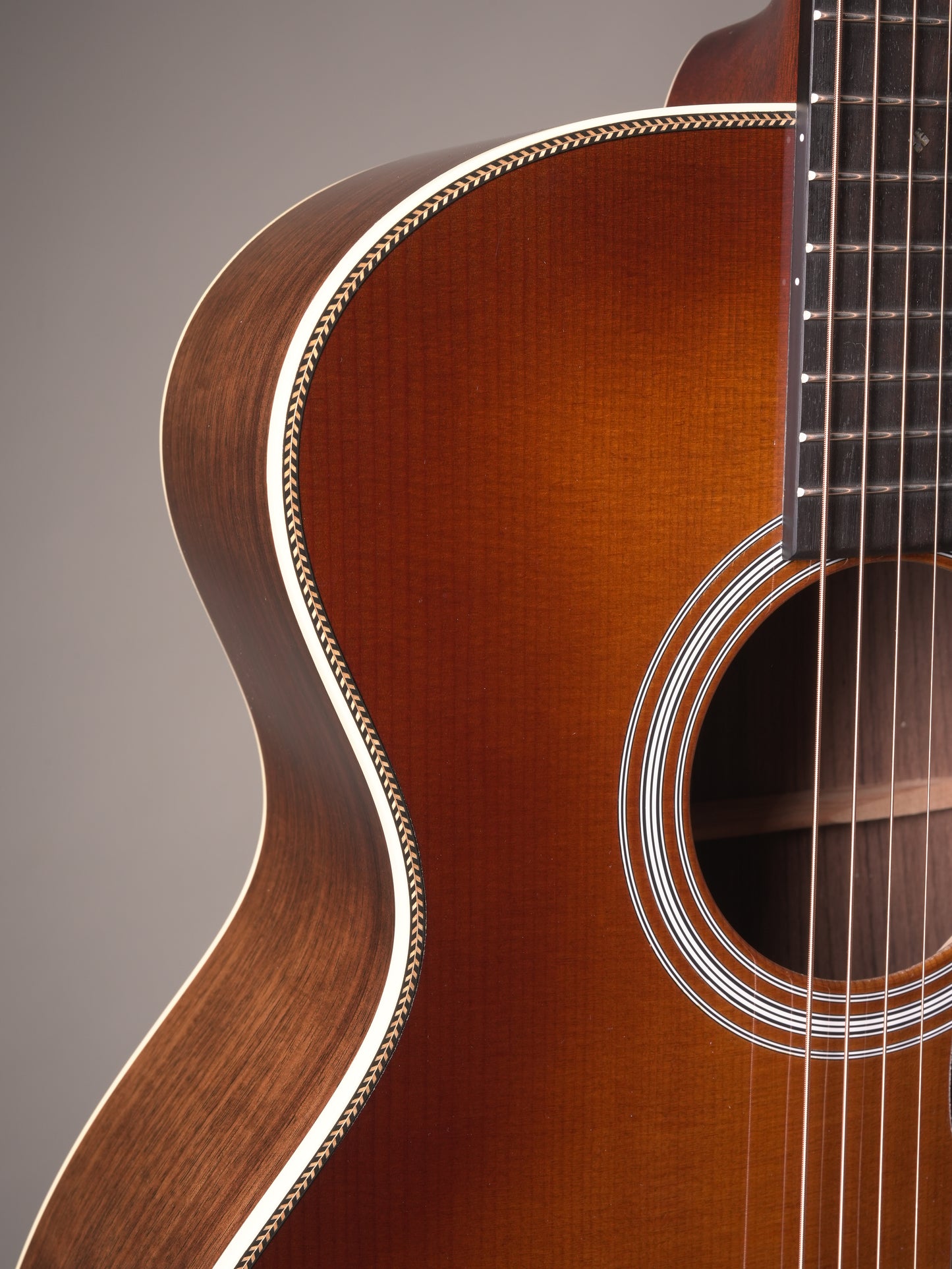 Martin (2020) GPC-28 Acoustic Electric Guitar - Ambertone - w. OHSC