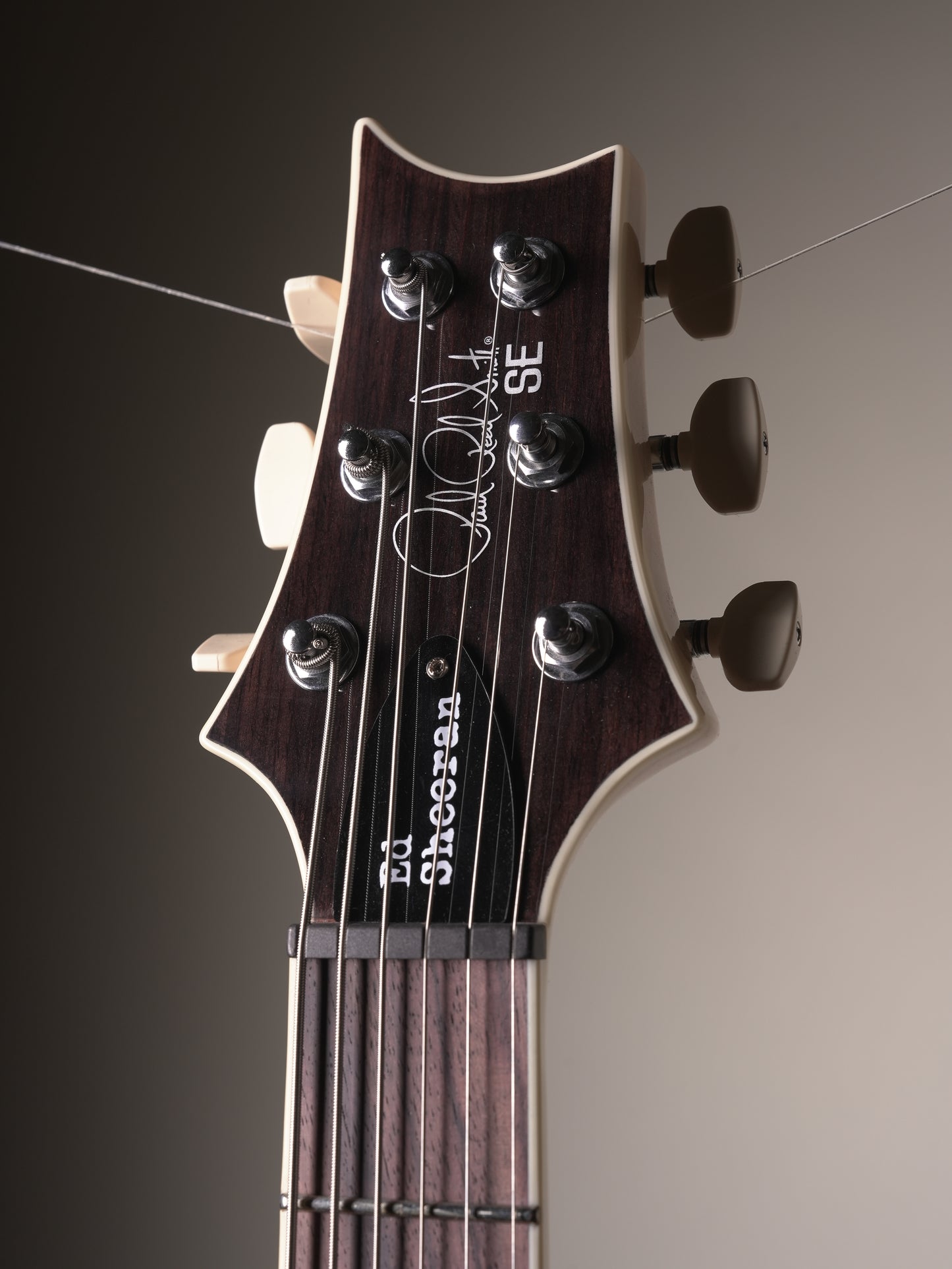 Paul Reeds Smith SE Ed Sheeran Hollowbody Electric Guitar w/ Piezo - Pink Hombre, incl. gig bag
