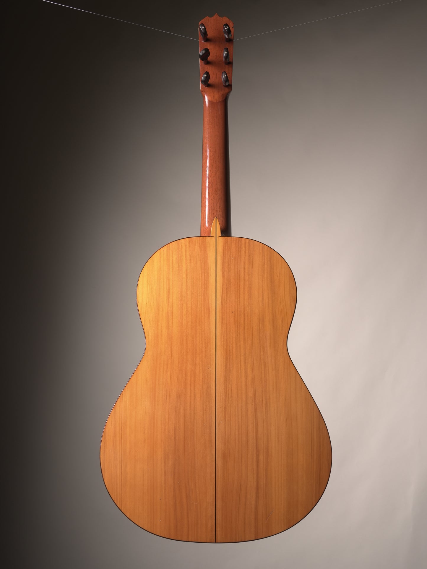 Jose Ramirez (1974) Concepcion Jeronima No. 2 Classical Guitar - Natural, incl. HSC