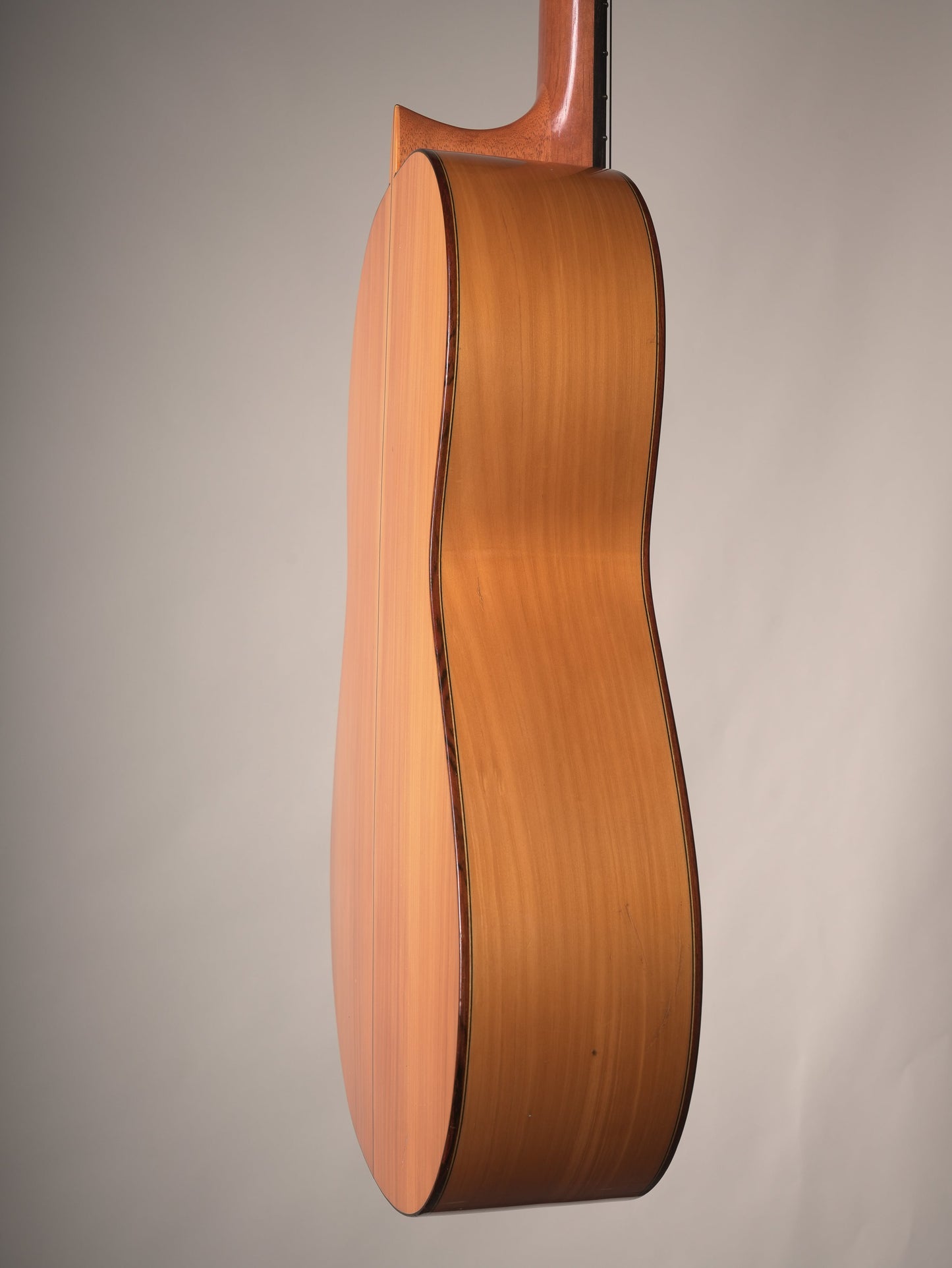 Jose Ramirez (1974) Concepcion Jeronima No. 2 Classical Guitar - Natural, incl. HSC