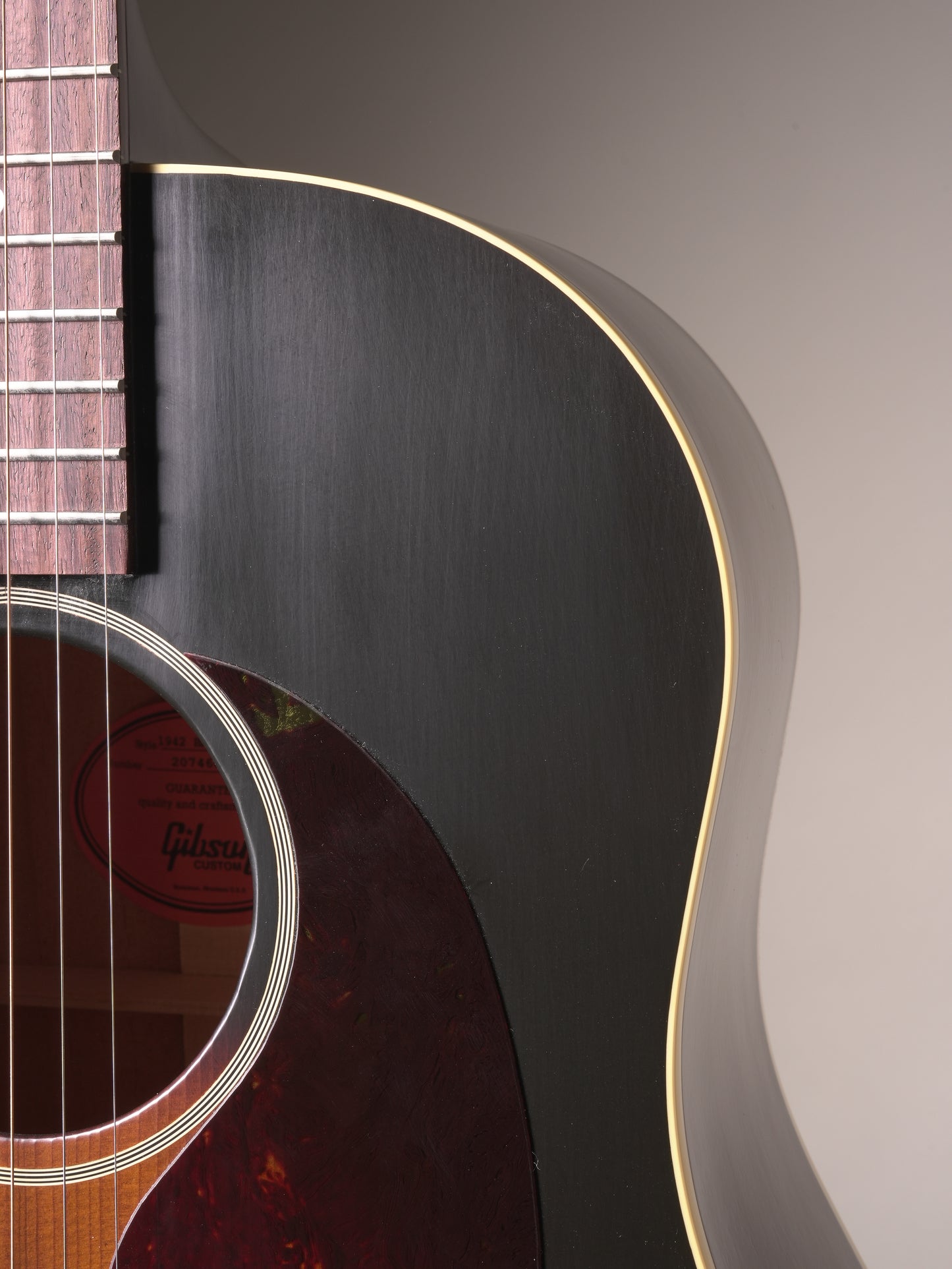 Gibson Custom Shop Historic 1942 Banner J-45 Acoustic Guitar - Vintage Sunburst, incl. OHSC