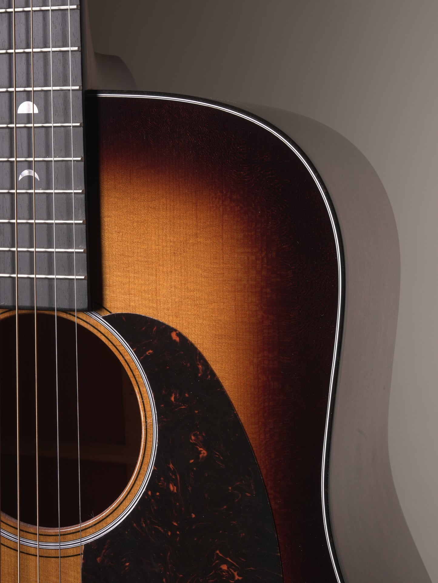 Martin D-18 Molly Tuttle Acoustic Guitar - Vintage Sunburst, w/OHSC