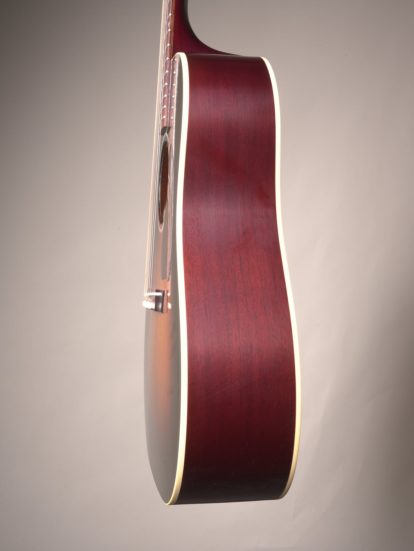 Gibson Custom Shop Historic 1942 Banner J-45 Acoustic Guitar - Vintage Sunburst, incl. OHSC