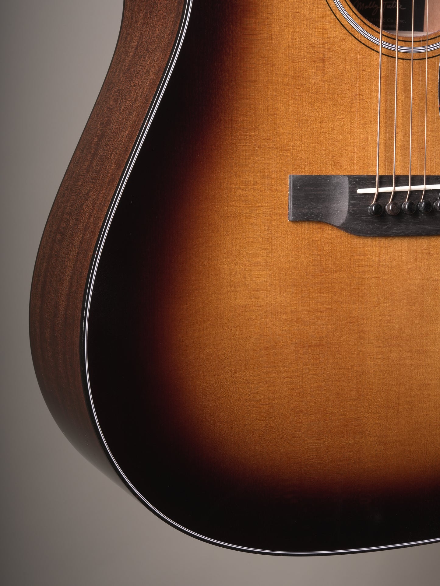 Martin D-18 Molly Tuttle Acoustic Guitar - Vintage Sunburst, w/OHSC