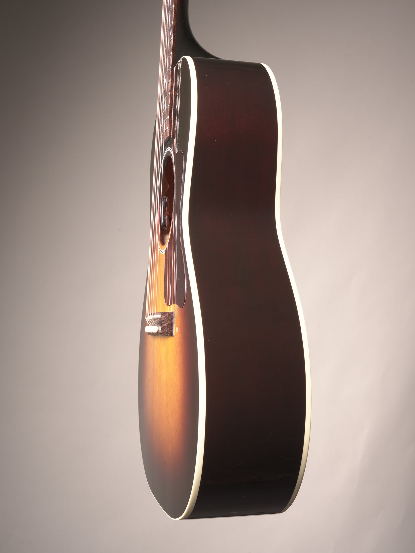Gibson (2023) L-00 Acoustic Electric Guitar - Sunburst, incl. OHSC