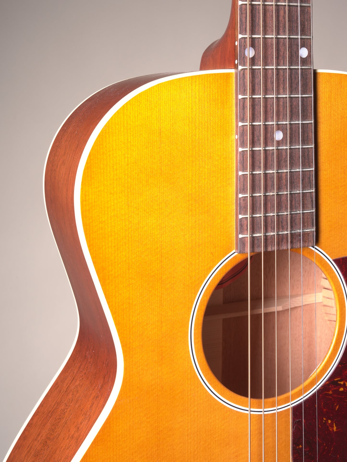 Gibson L-00 Century 12-Fret Acoustic Guitar - Vintage Amber, w. OHSC