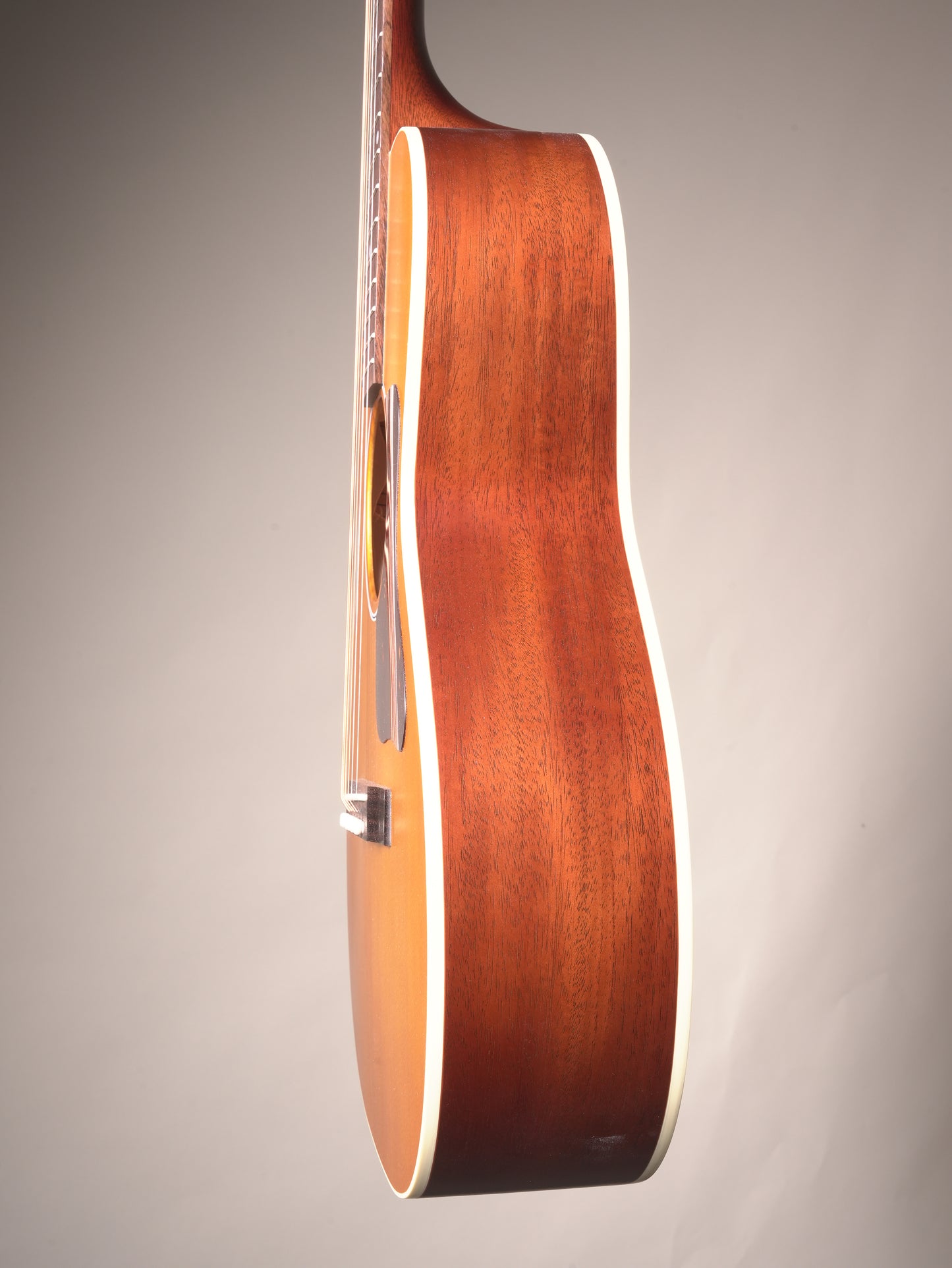 Gibson L-00 Century 12-Fret Acoustic Guitar - Vintage Amber, w. OHSC
